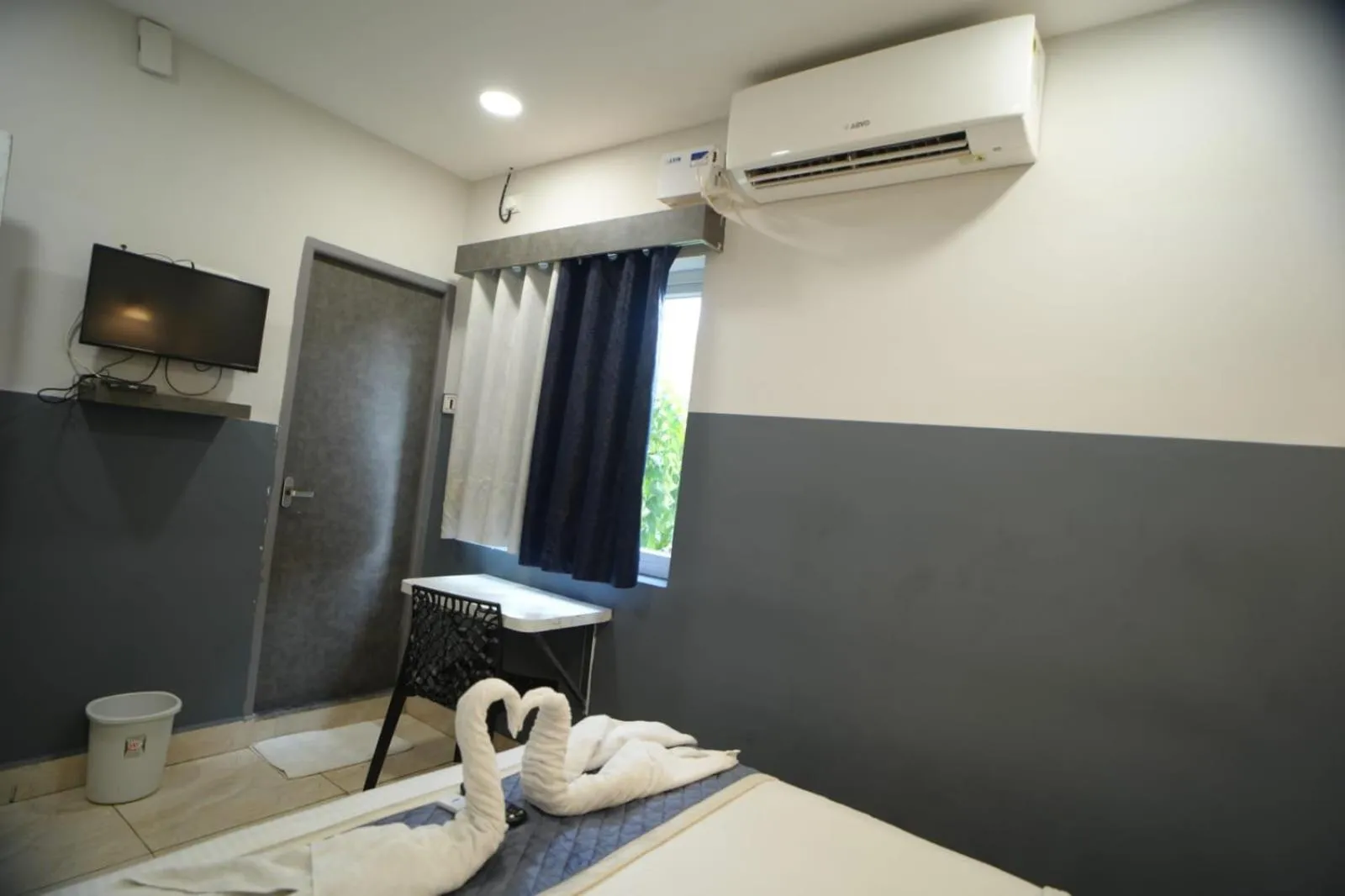 Bed in HOTEL RAAJ GRAND