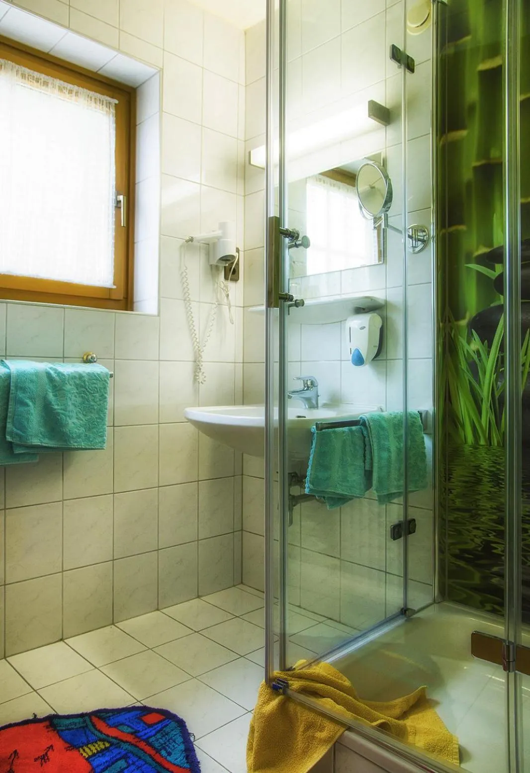 Shower in Gästehaus Götz