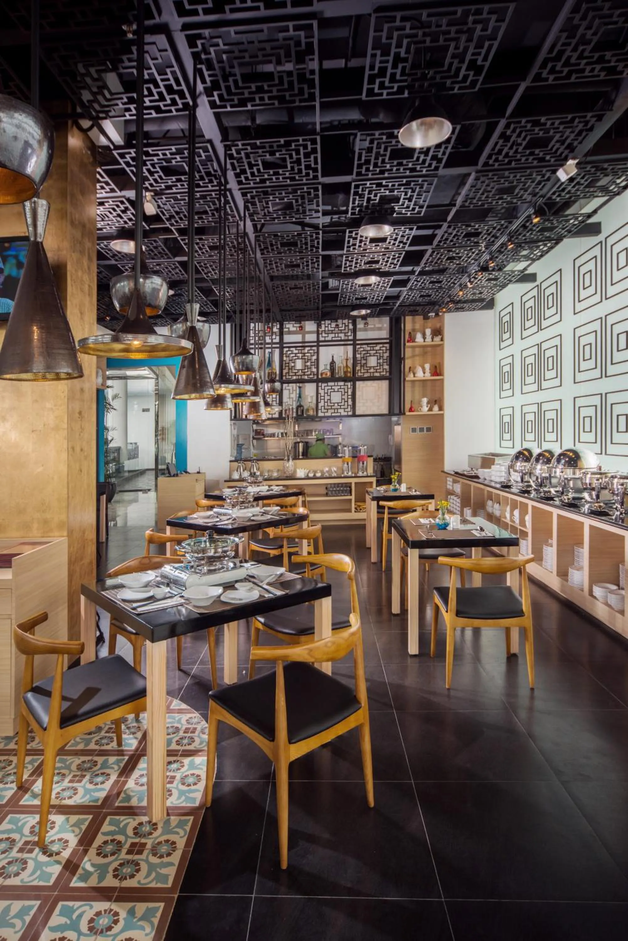 Restaurant/Places to Eat in Blue Sky Hotel Petamburan