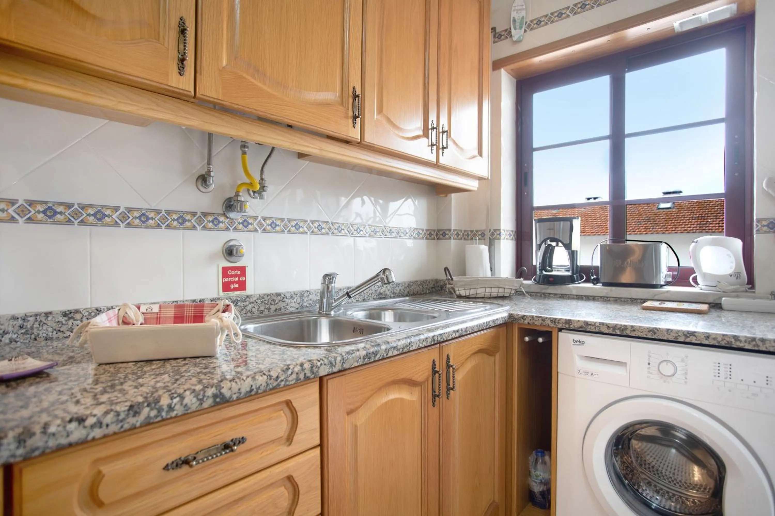 Kitchen or kitchenette in A O - La Source