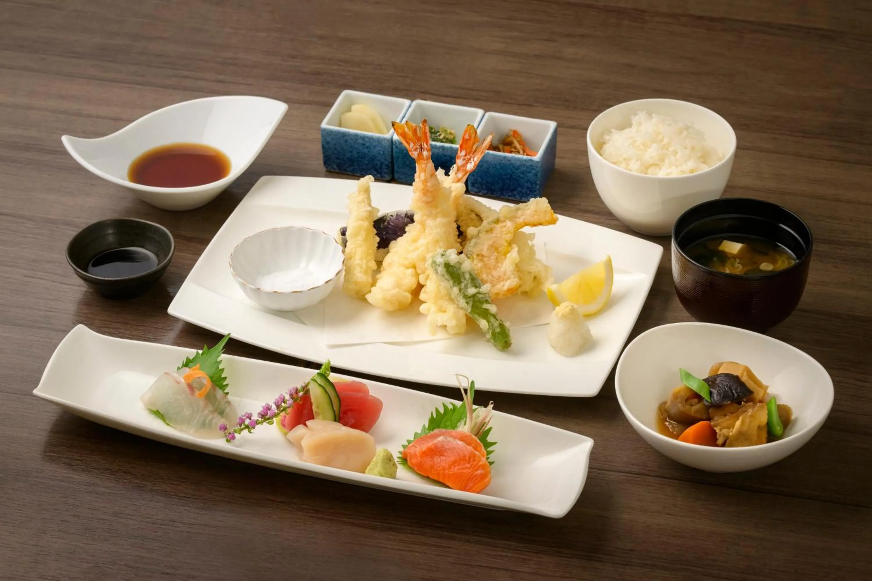 Food in The Royal Park Hotel Tokyo Haneda Airport Terminal 3