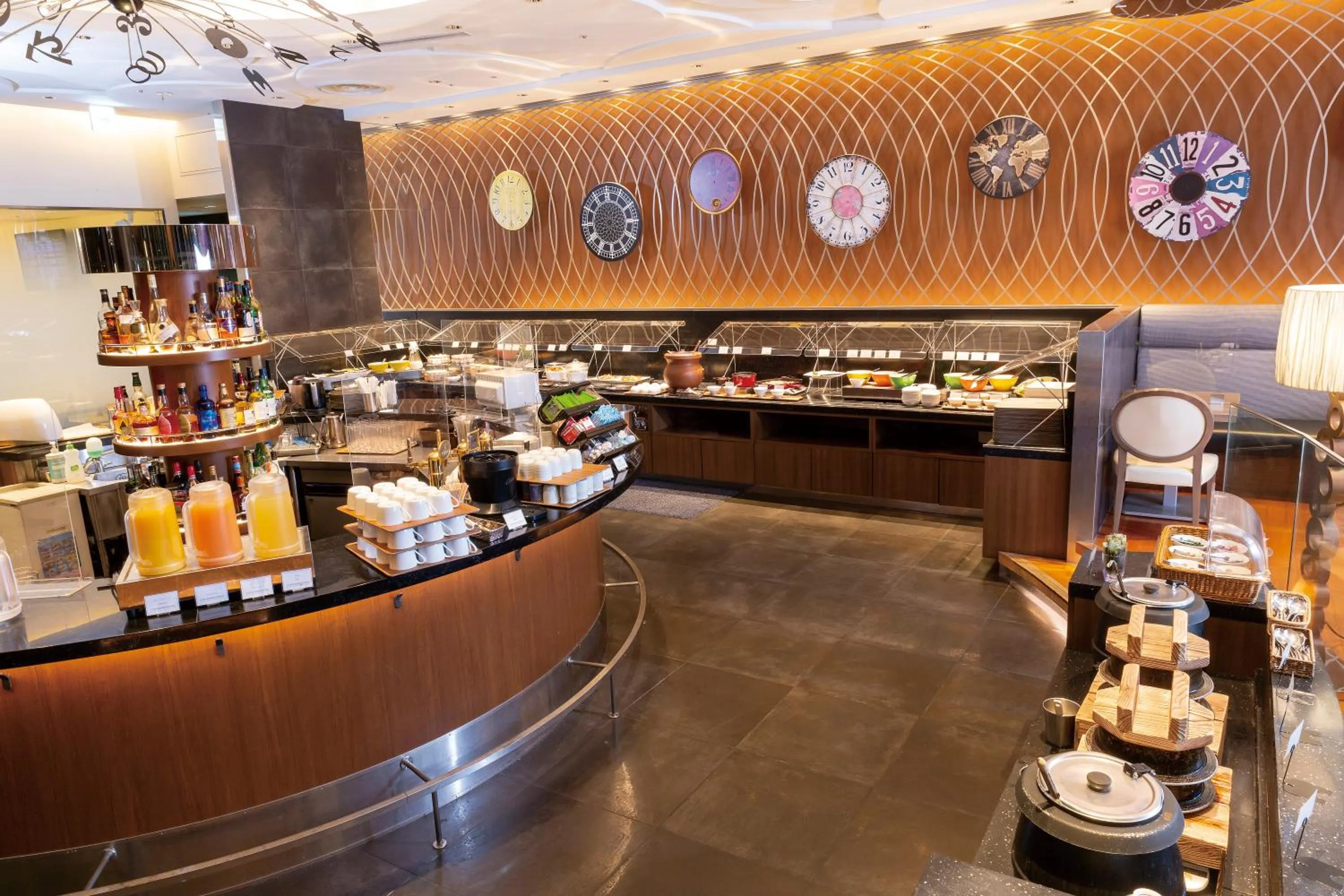 Restaurant/places to eat in The Royal Park Hotel Tokyo Haneda Airport Terminal 3