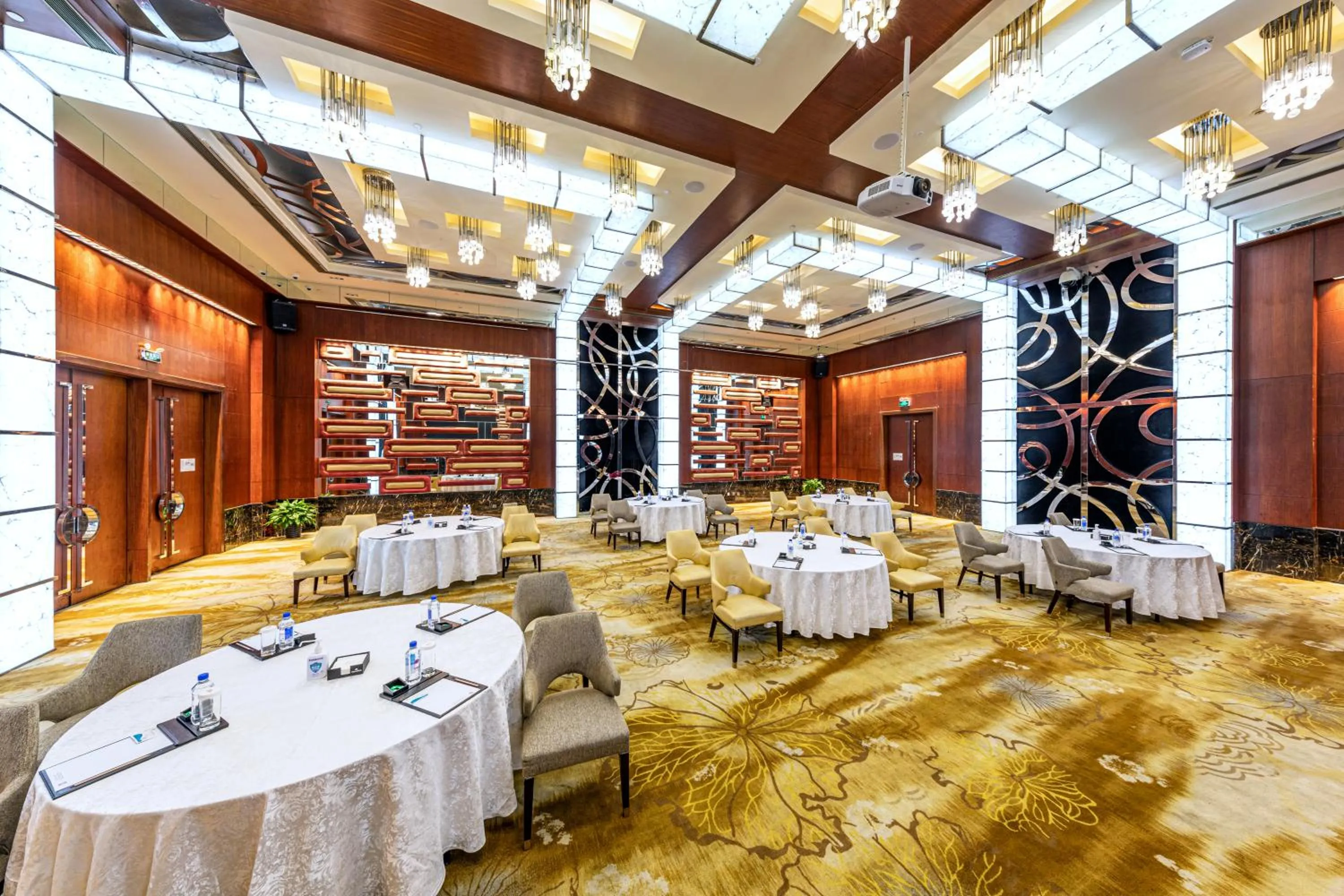 Beijing Kuntai Royal Hotel