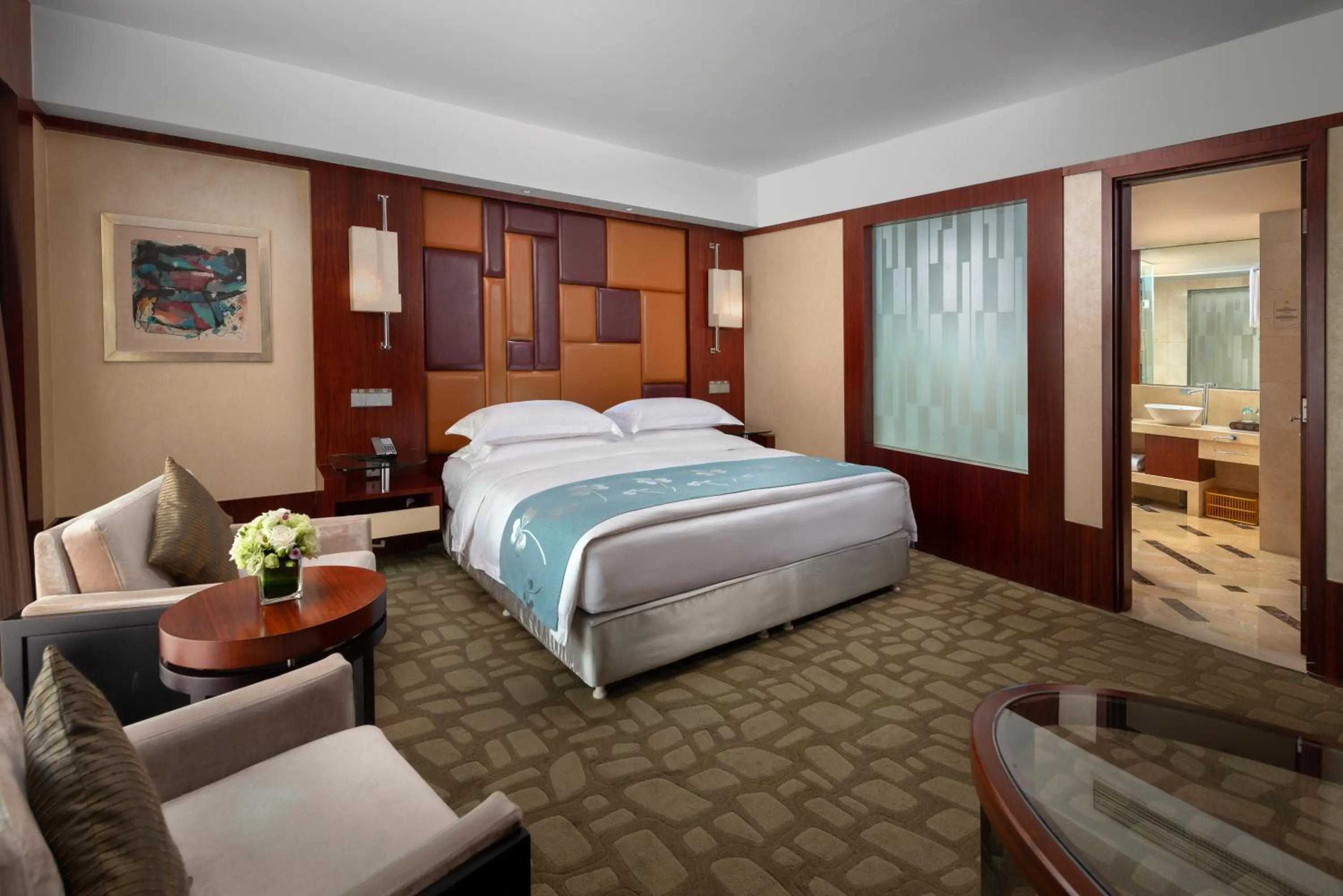 Bed in Beijing Kuntai Royal Hotel