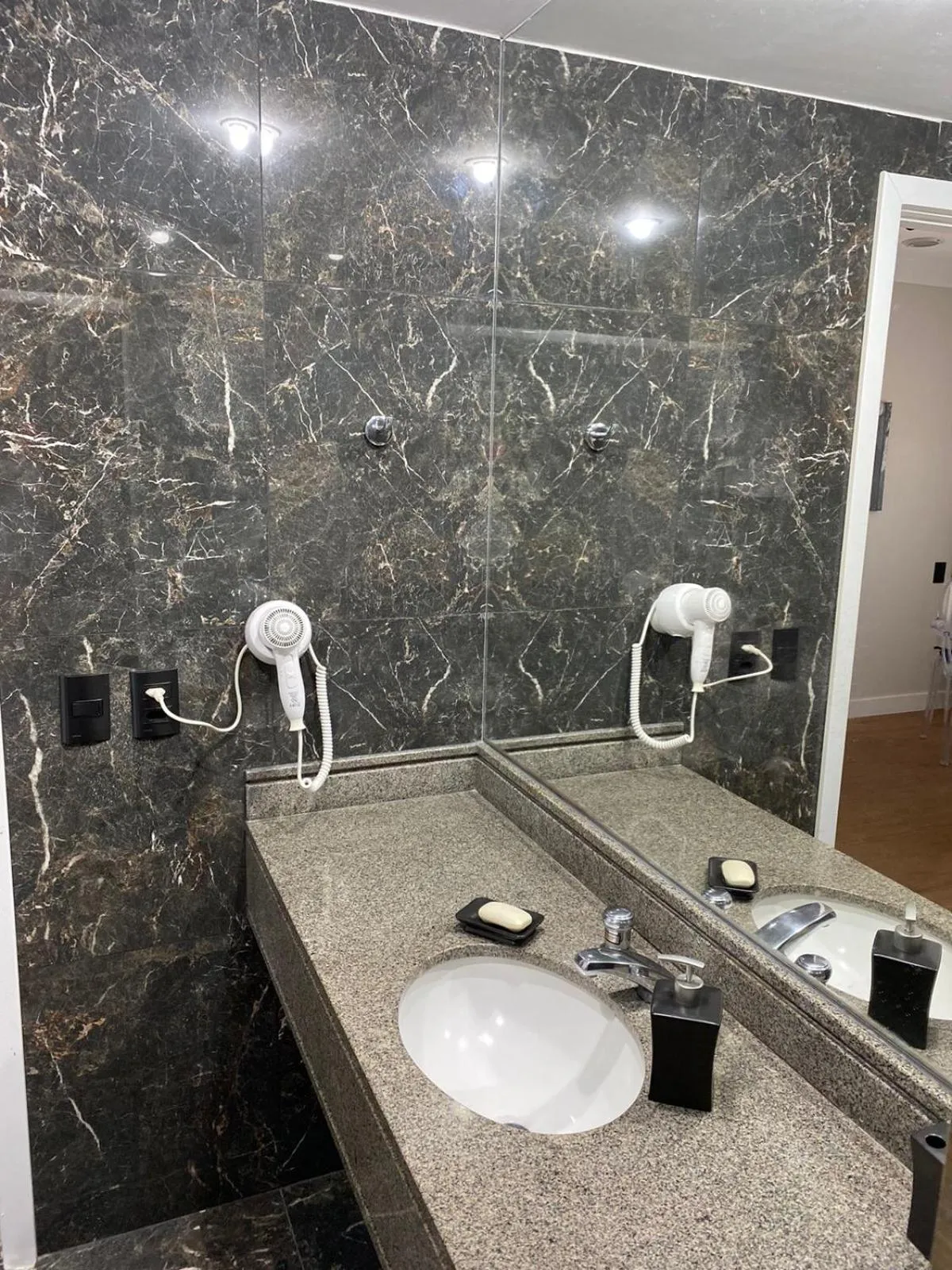 Flat Funcional em frente ao Aeroporto de Congonhas