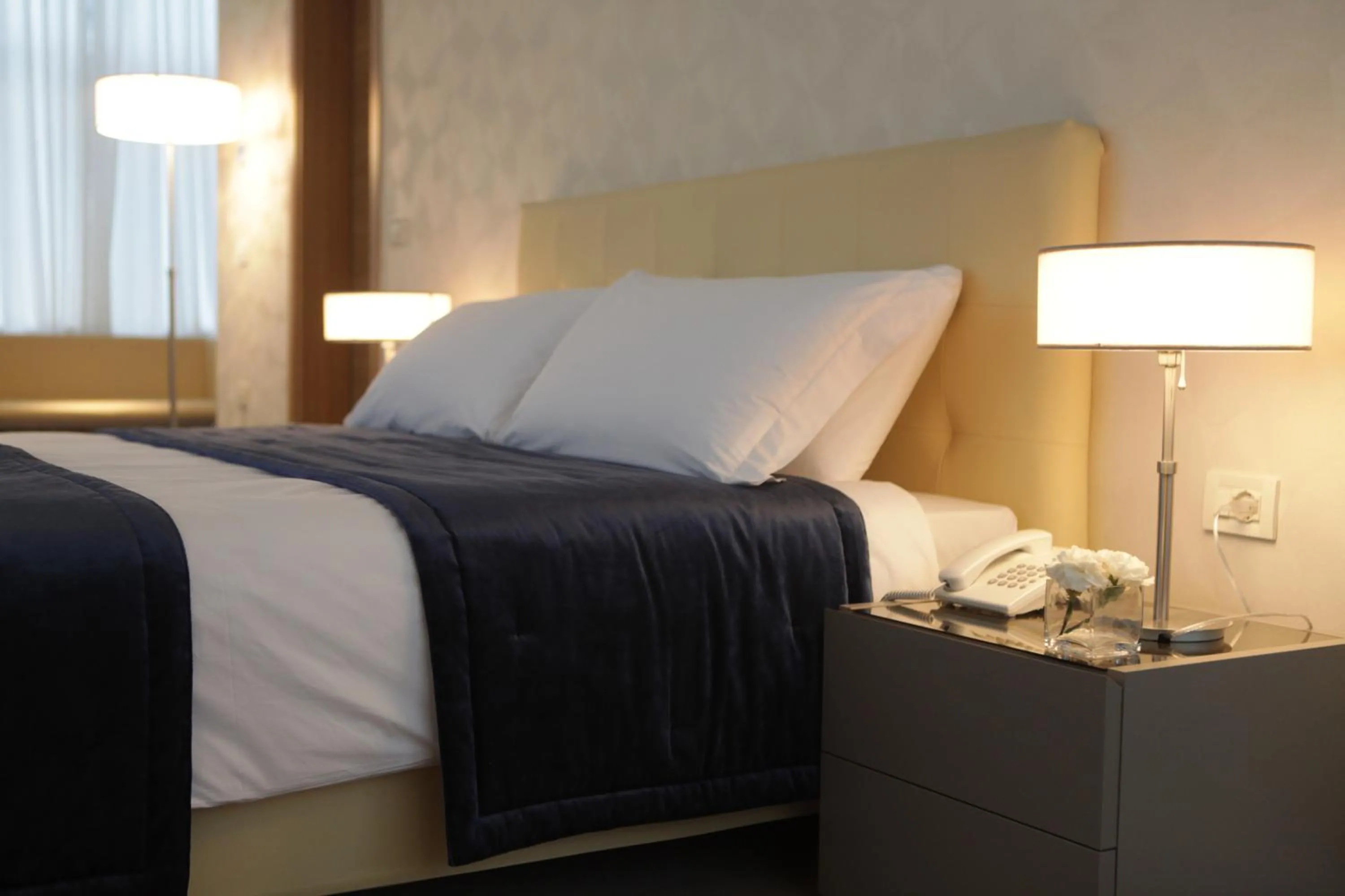 Bed in Best Western Premier Ark Hotel