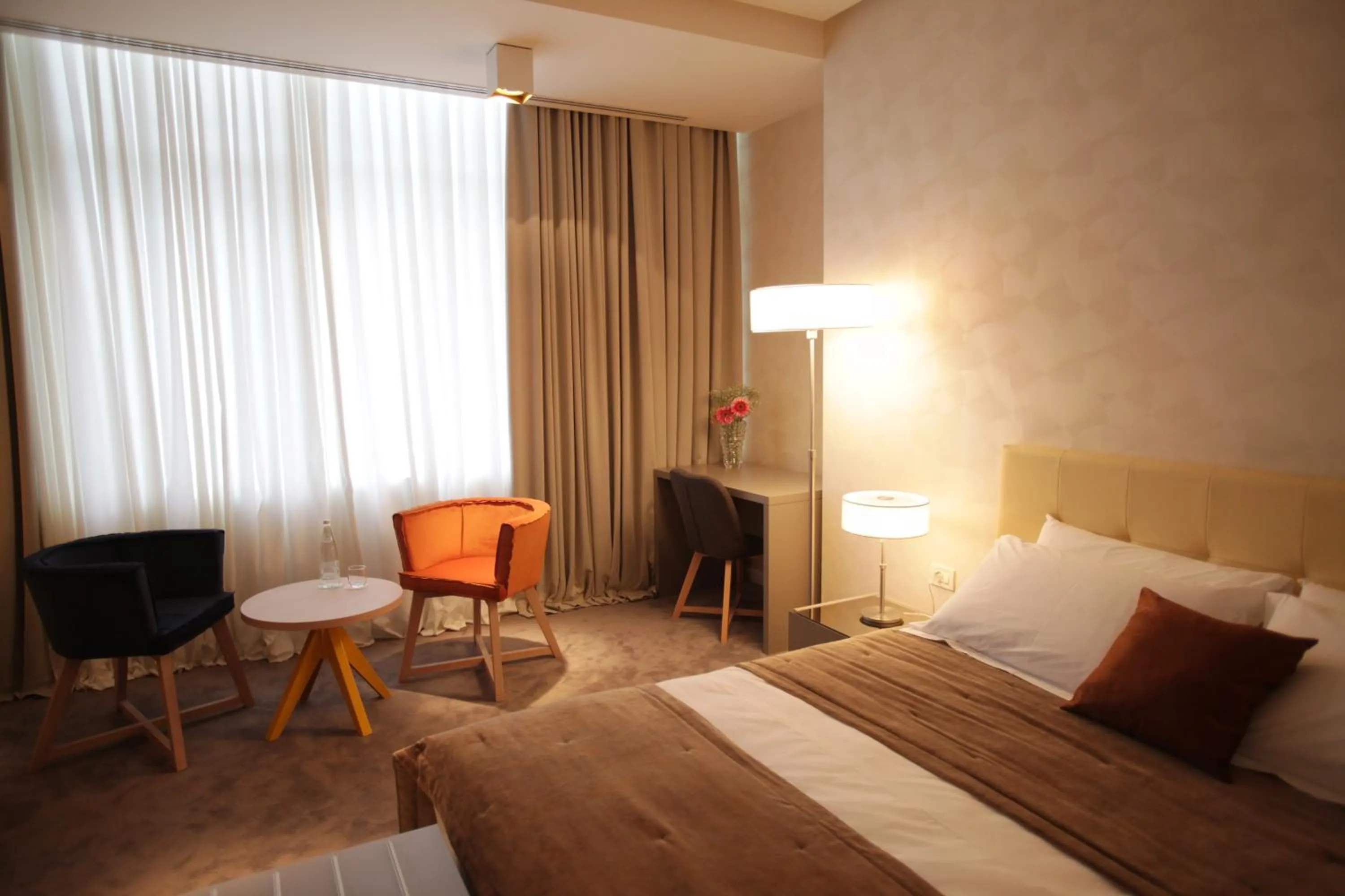 Bed in Best Western Premier Ark Hotel