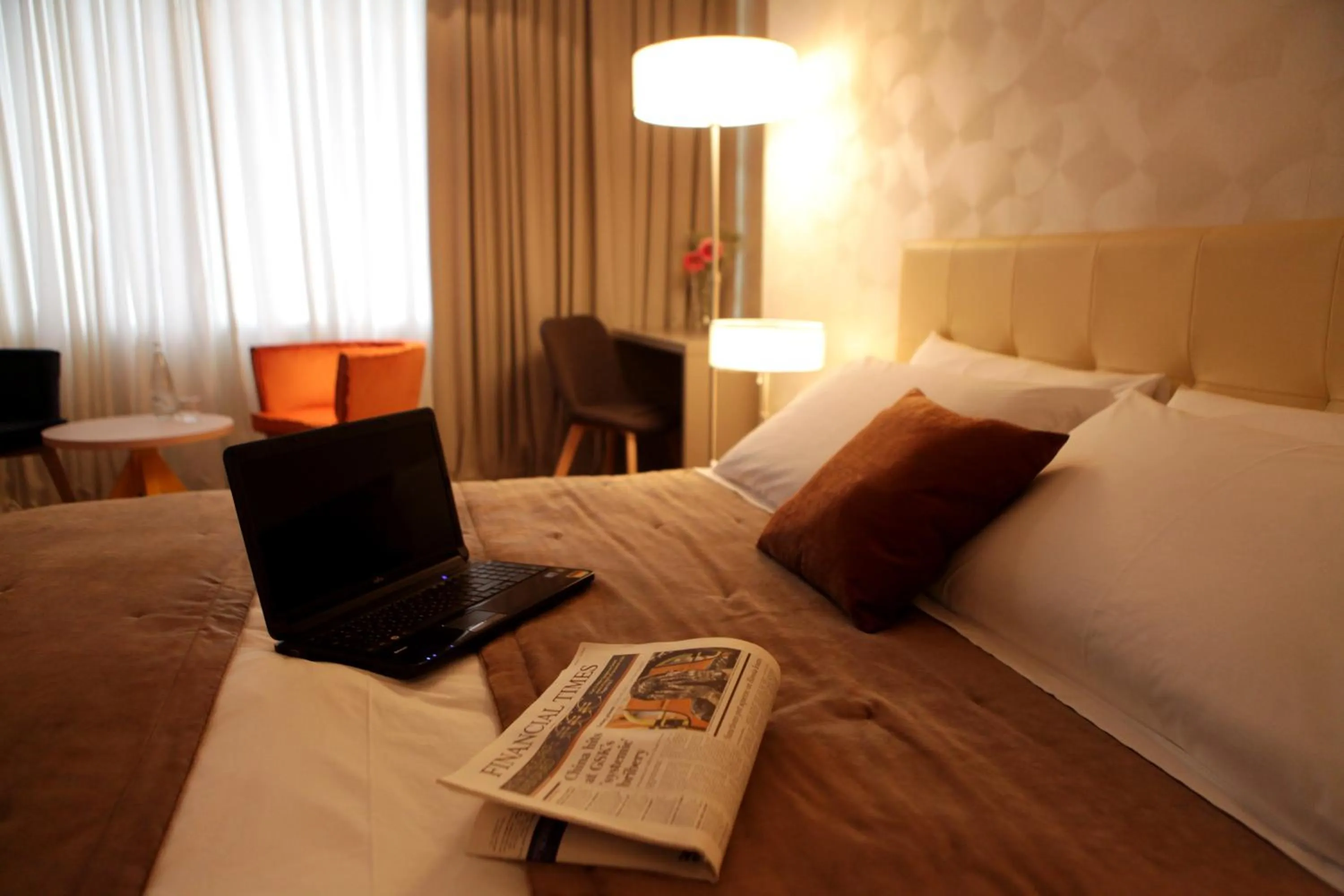 Bed in Best Western Premier Ark Hotel