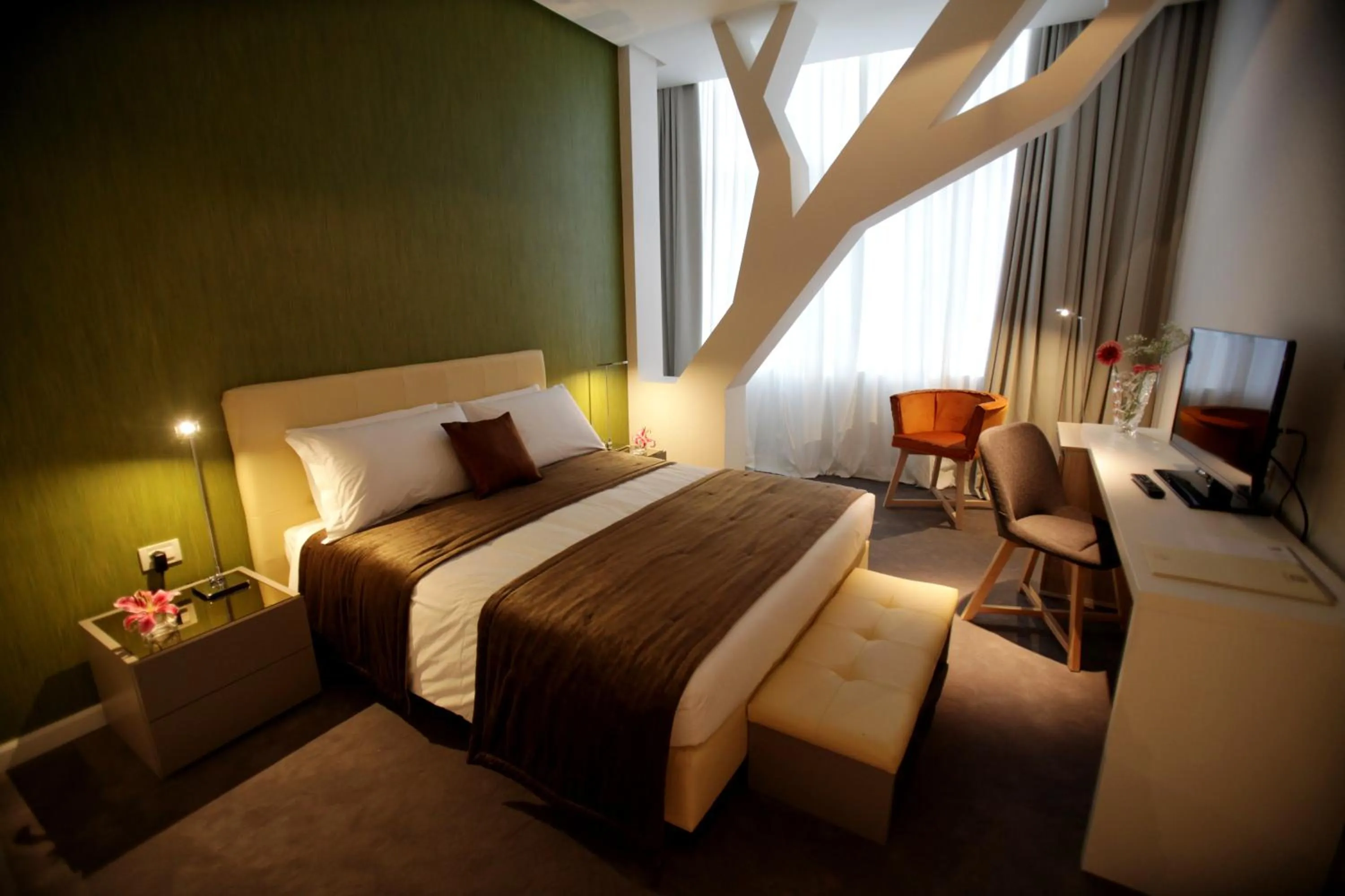 Other, Bed in Best Western Premier Ark Hotel