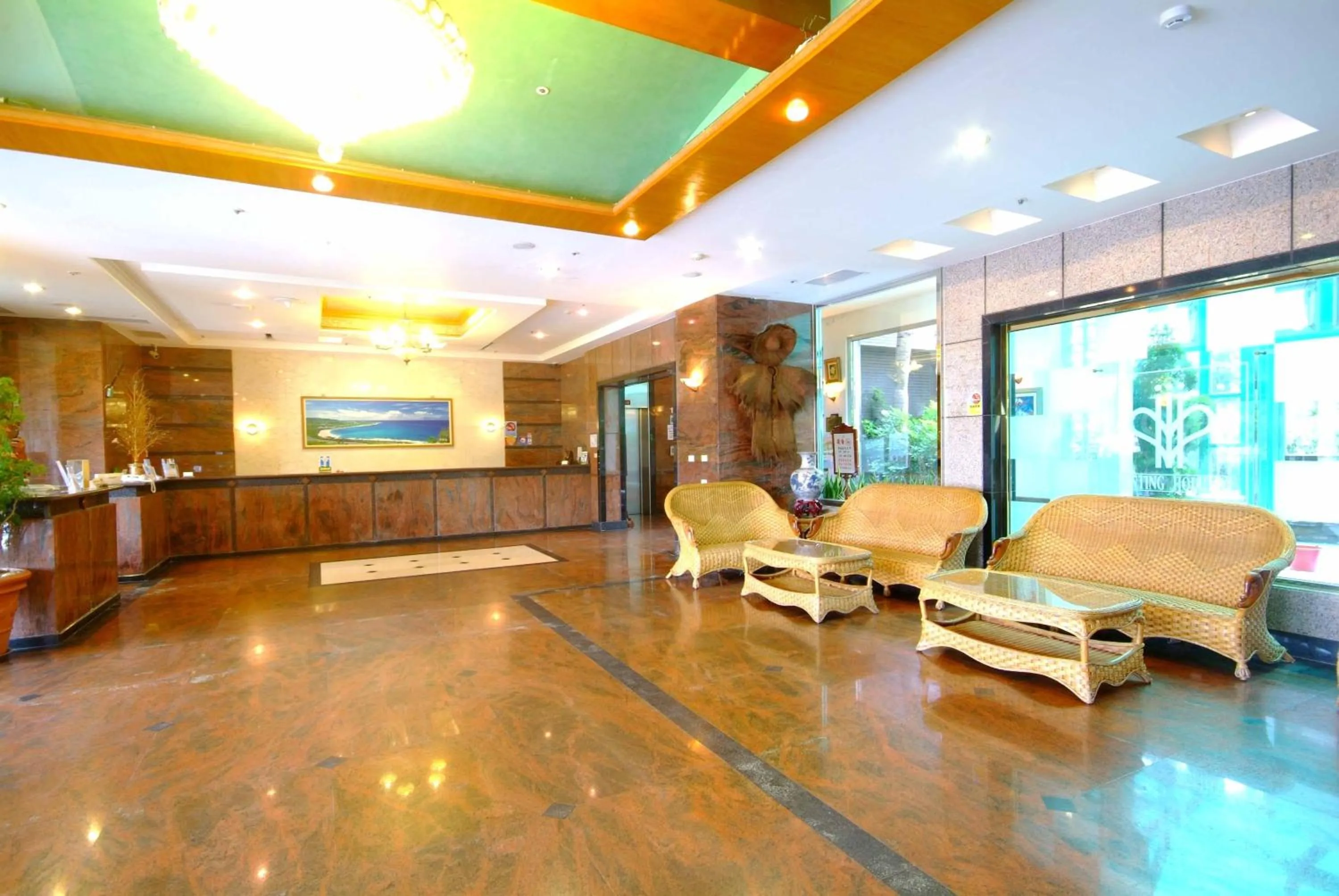 Lobby or reception in Kenting Holiday Hotel