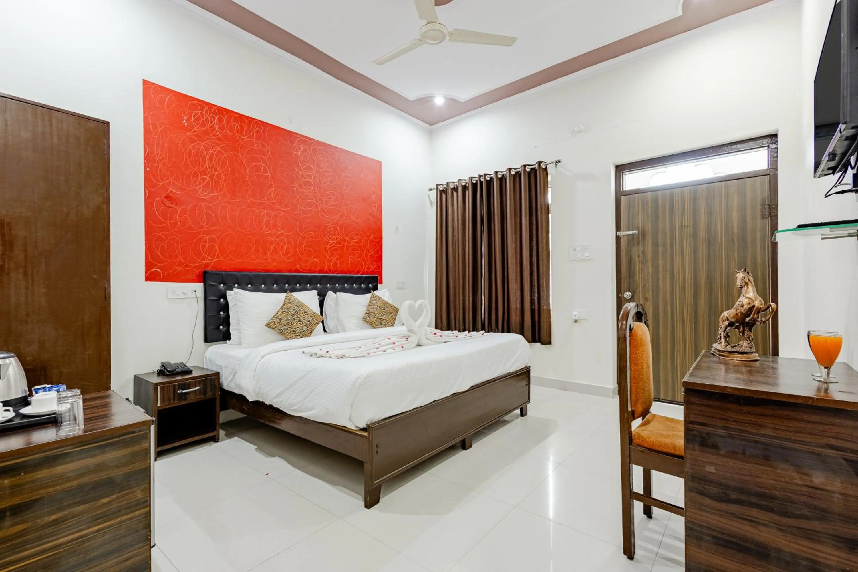 Bed in Ranthambore Resort