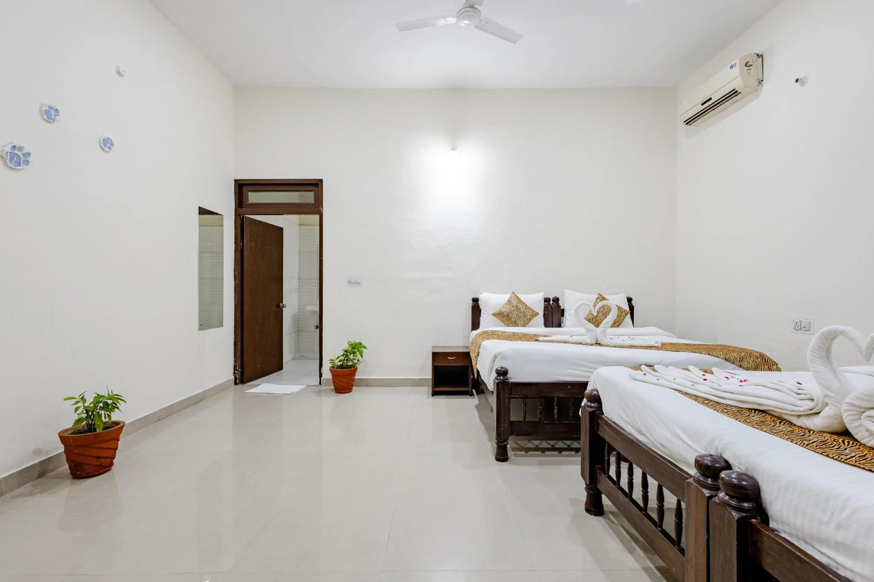 Family, Bed in Ranthambore Resort