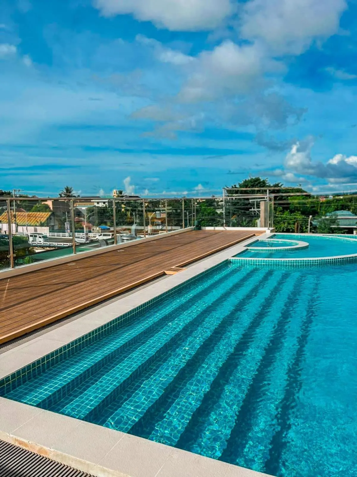 Swimming pool in Uma Hotel and Residences