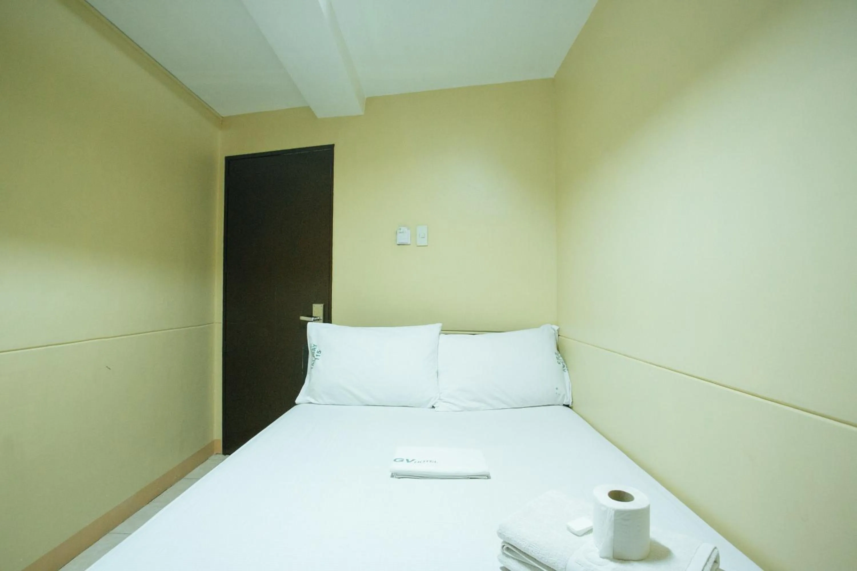 Bed in GV Hotel - Talisay City