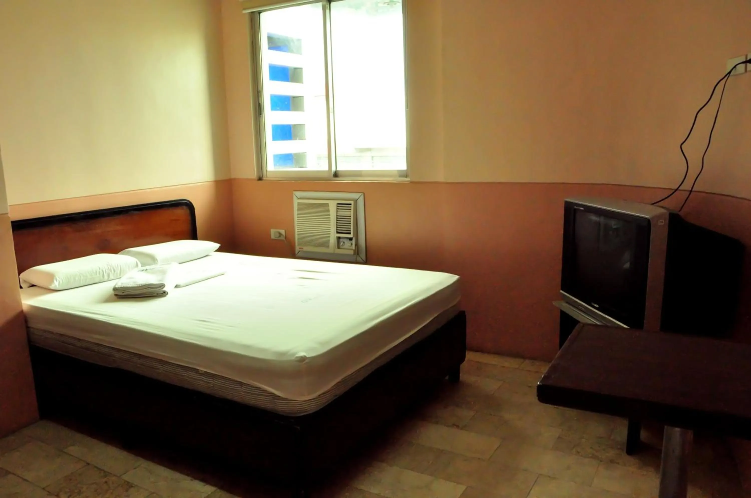 Bed in GV Hotel - Talisay City