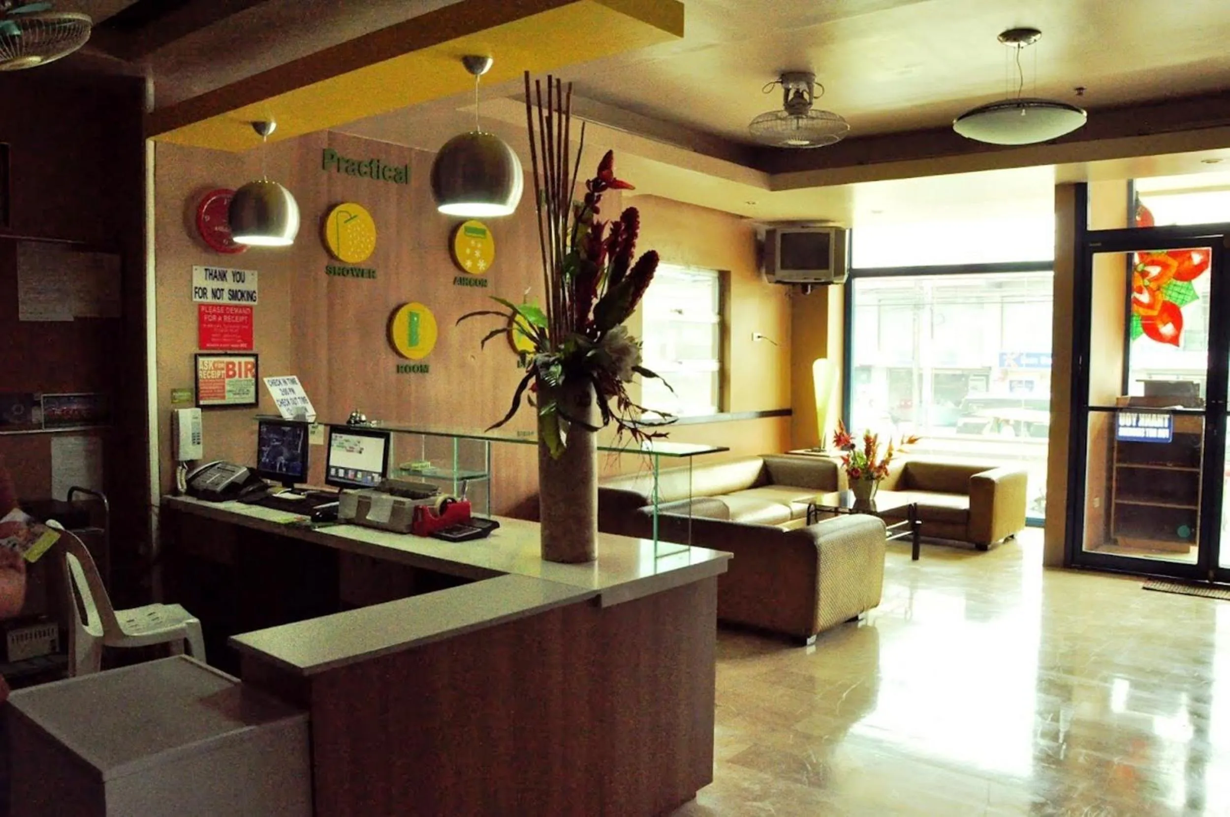 Lobby or reception in GV Hotel - Talisay City