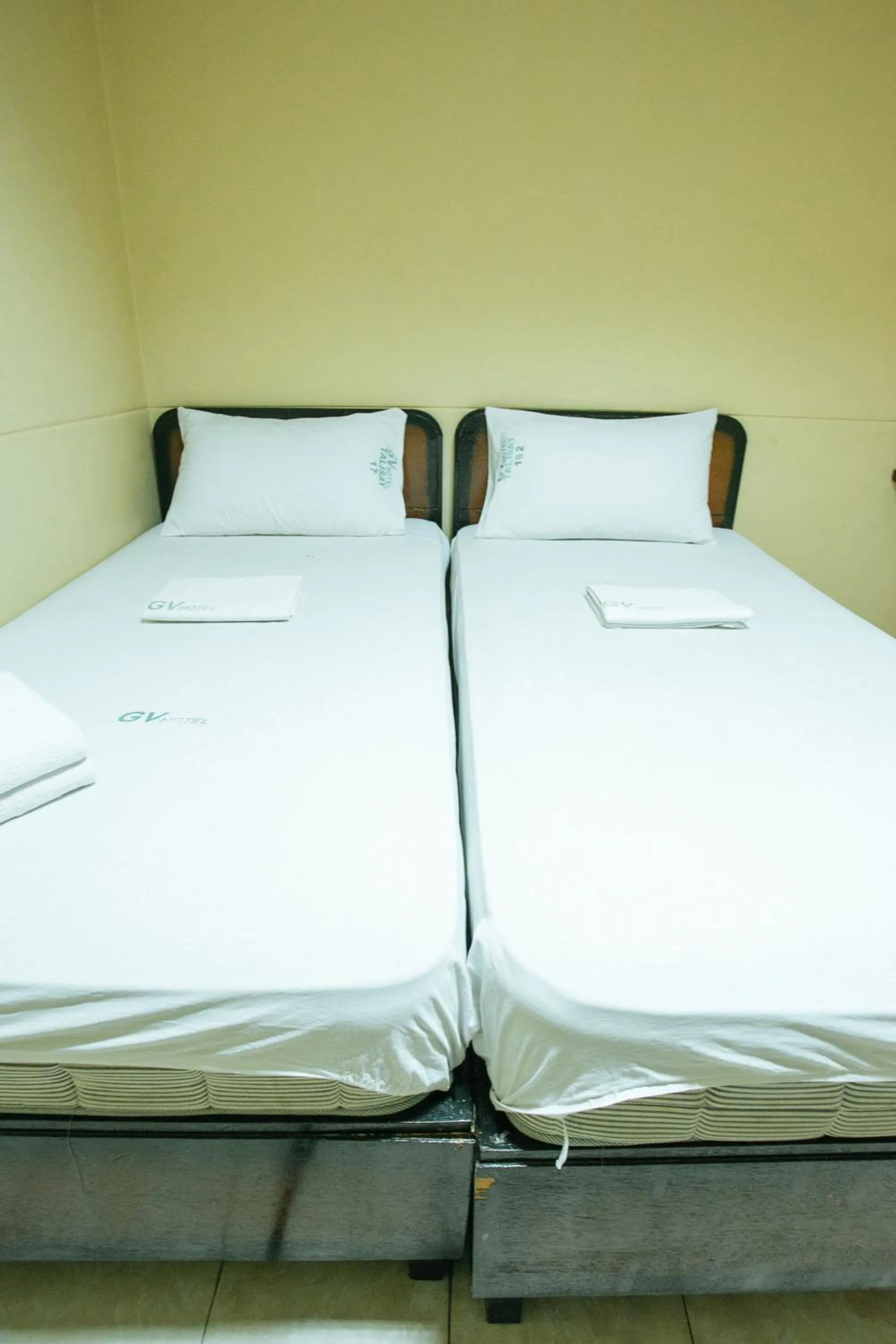 Bed in GV Hotel - Talisay City
