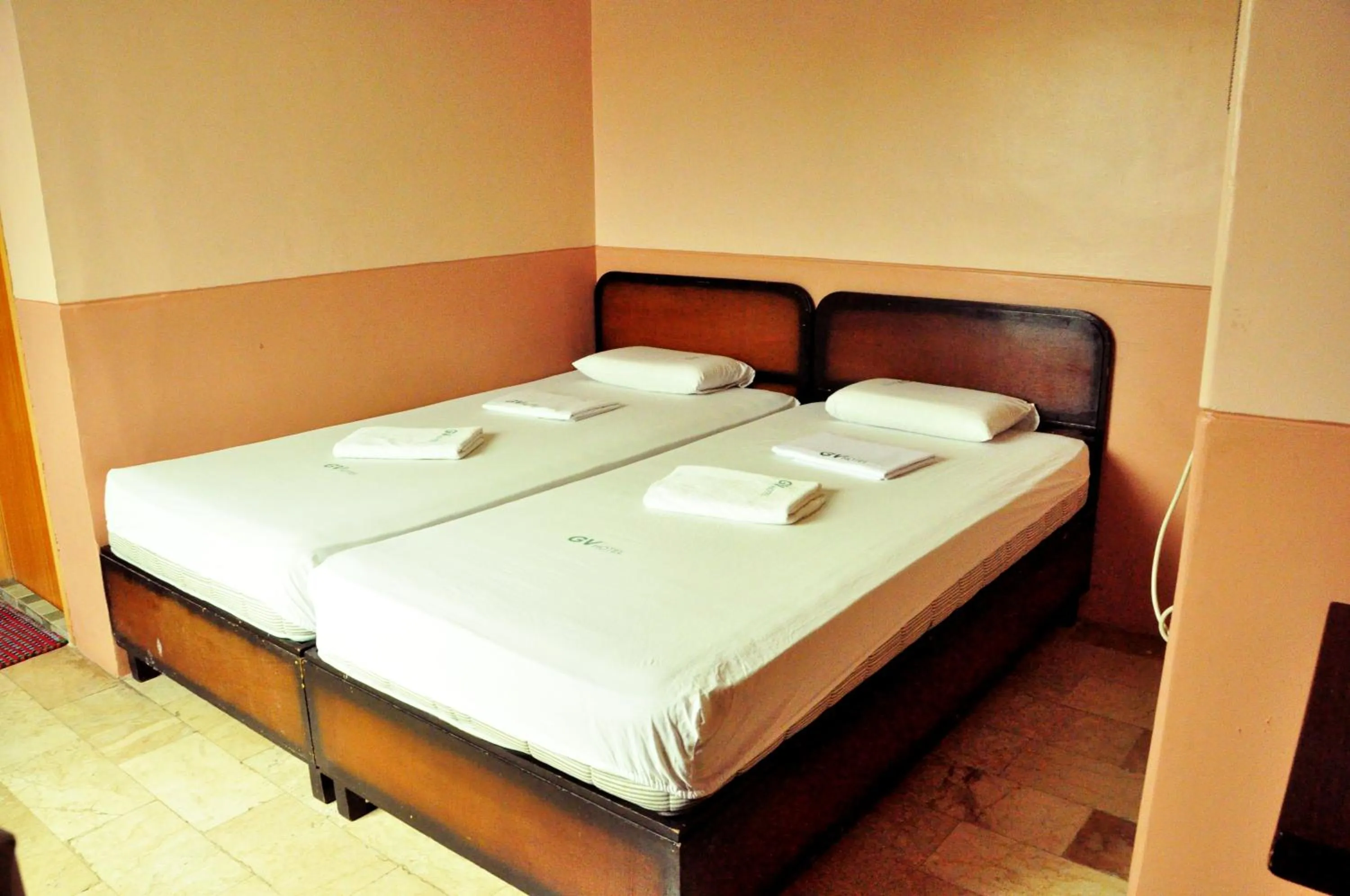 Bed in GV Hotel - Talisay City