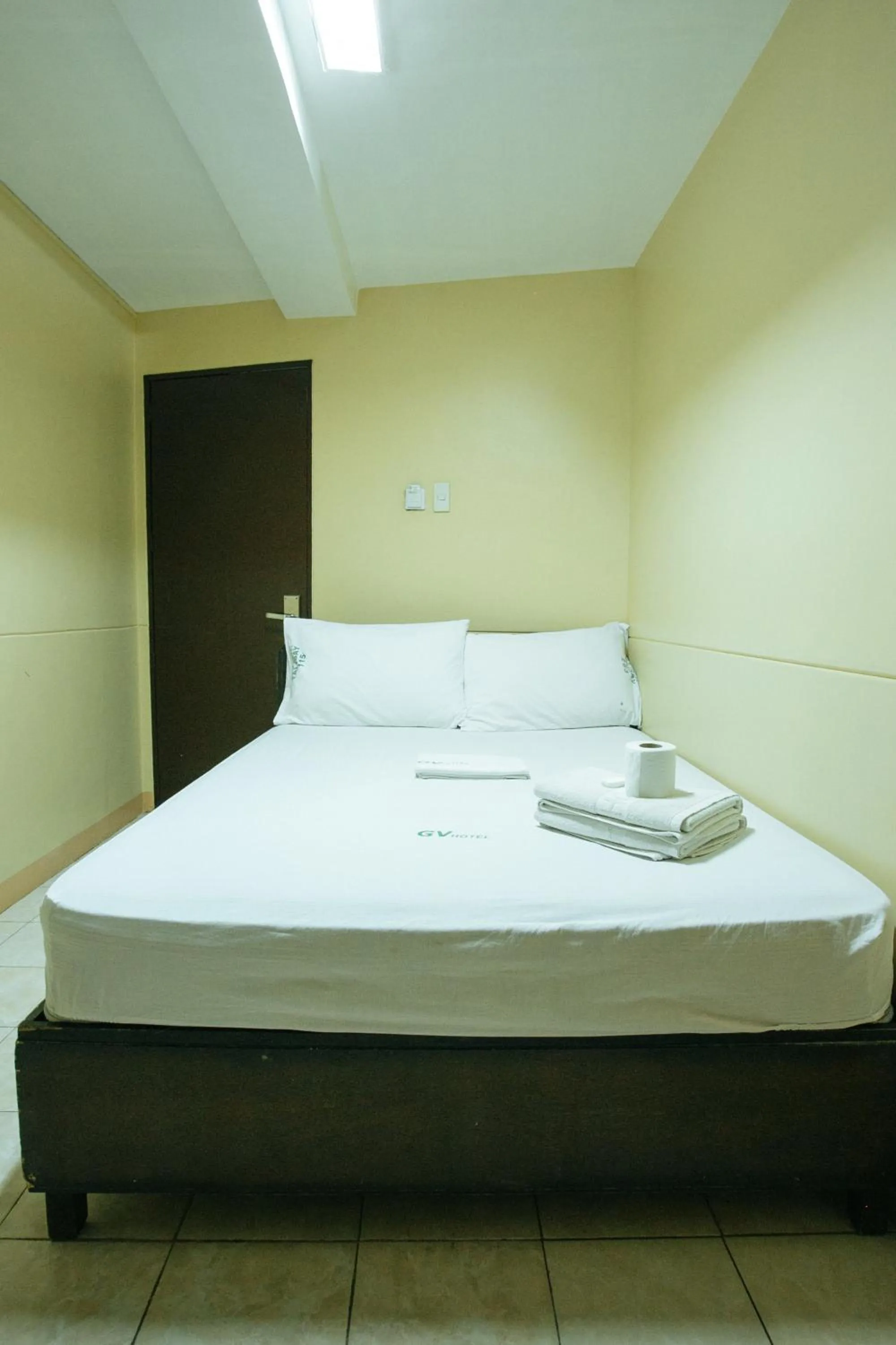 Bed in GV Hotel - Talisay City