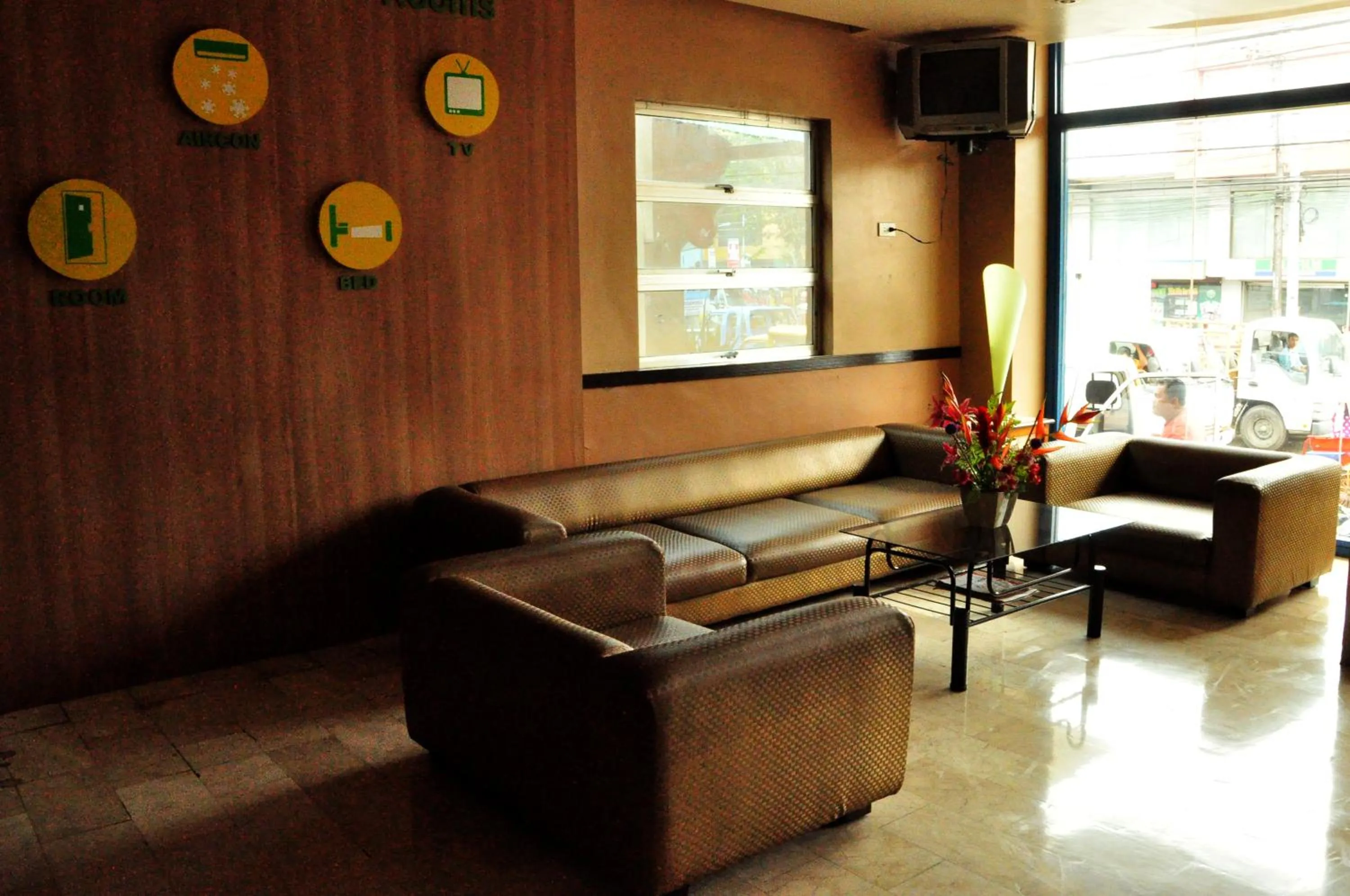 Lobby or reception in GV Hotel - Talisay City