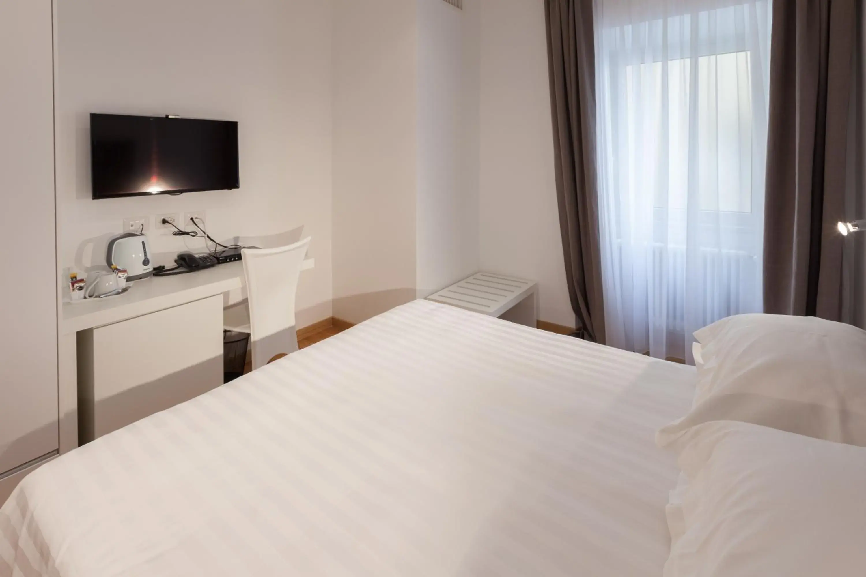 Superior Double Room in Melody Suite Rome Superior Double Room in Melody Suite Rome