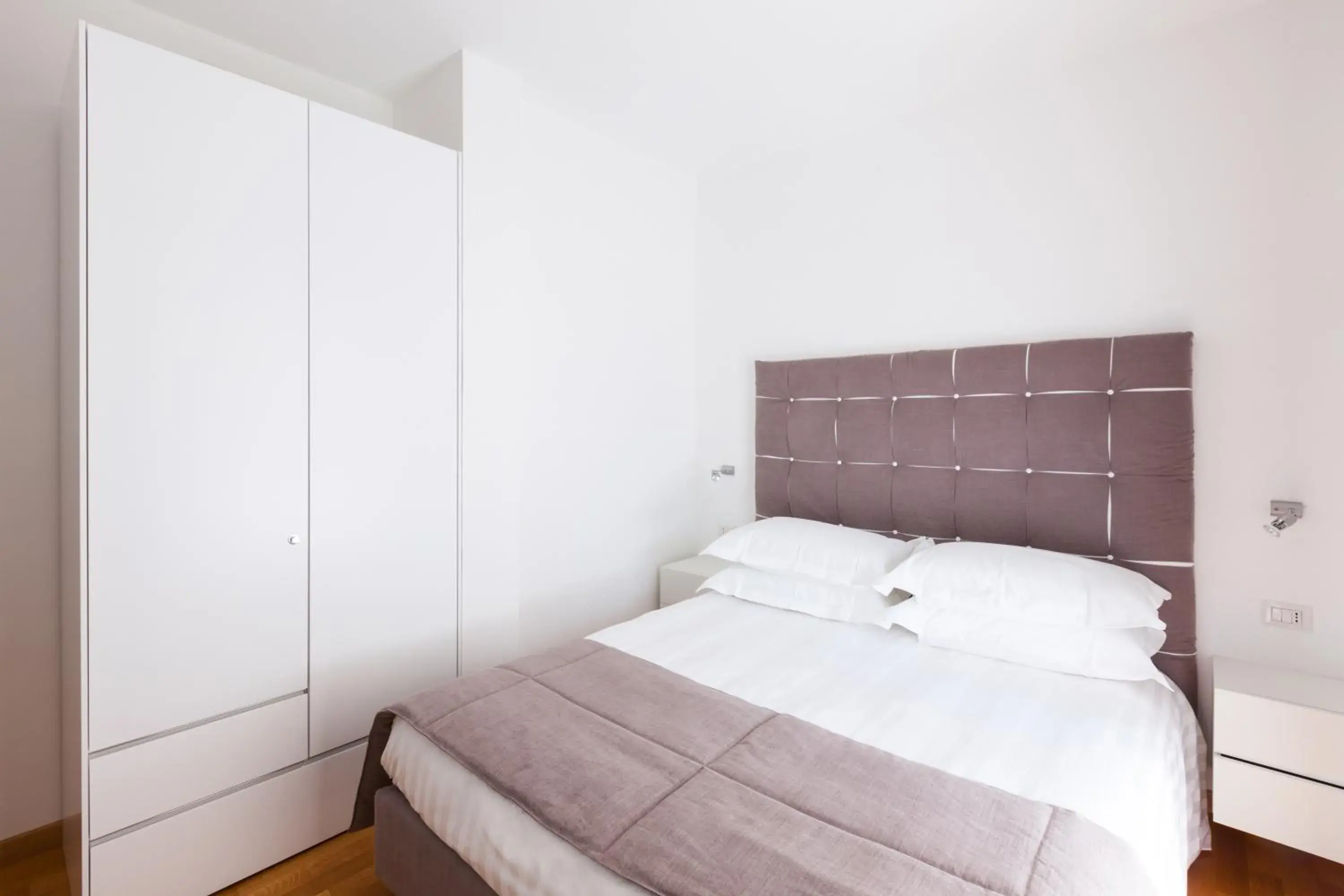 Classic Double Room in Melody Suite Rome Classic Double Room in Melody Suite Rome