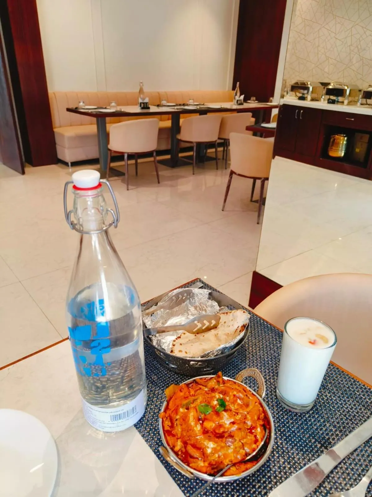 Food in Four Leaf Hotel - AKOSHA
