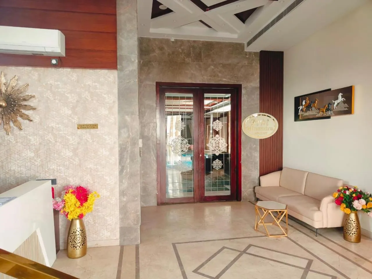 Bed in Four Leaf Hotel - AKOSHA