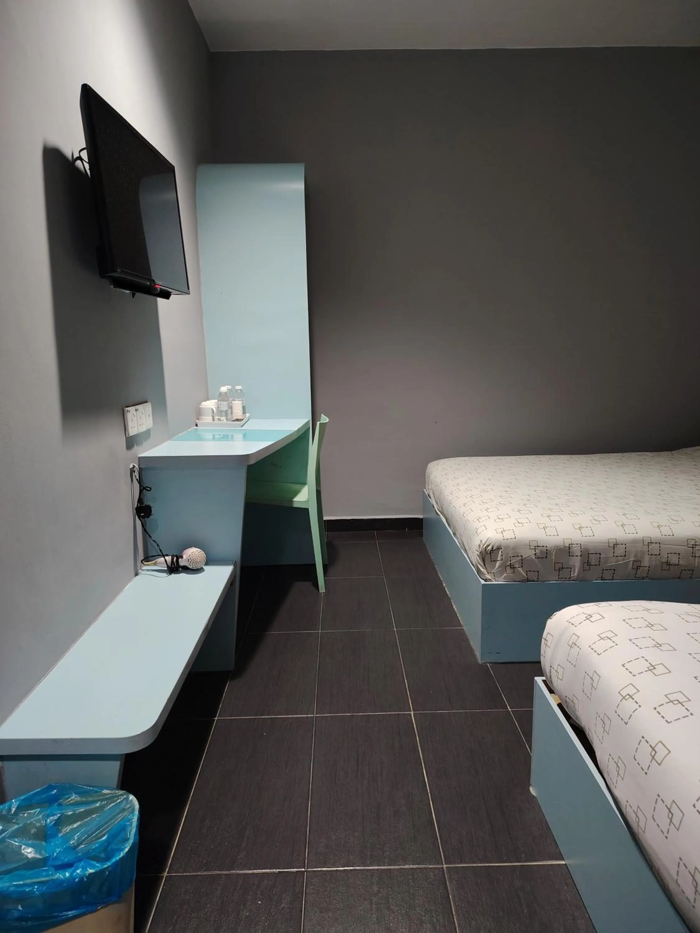 Bed in Kozi Hotel by Ardens - Taman Bukit Indah