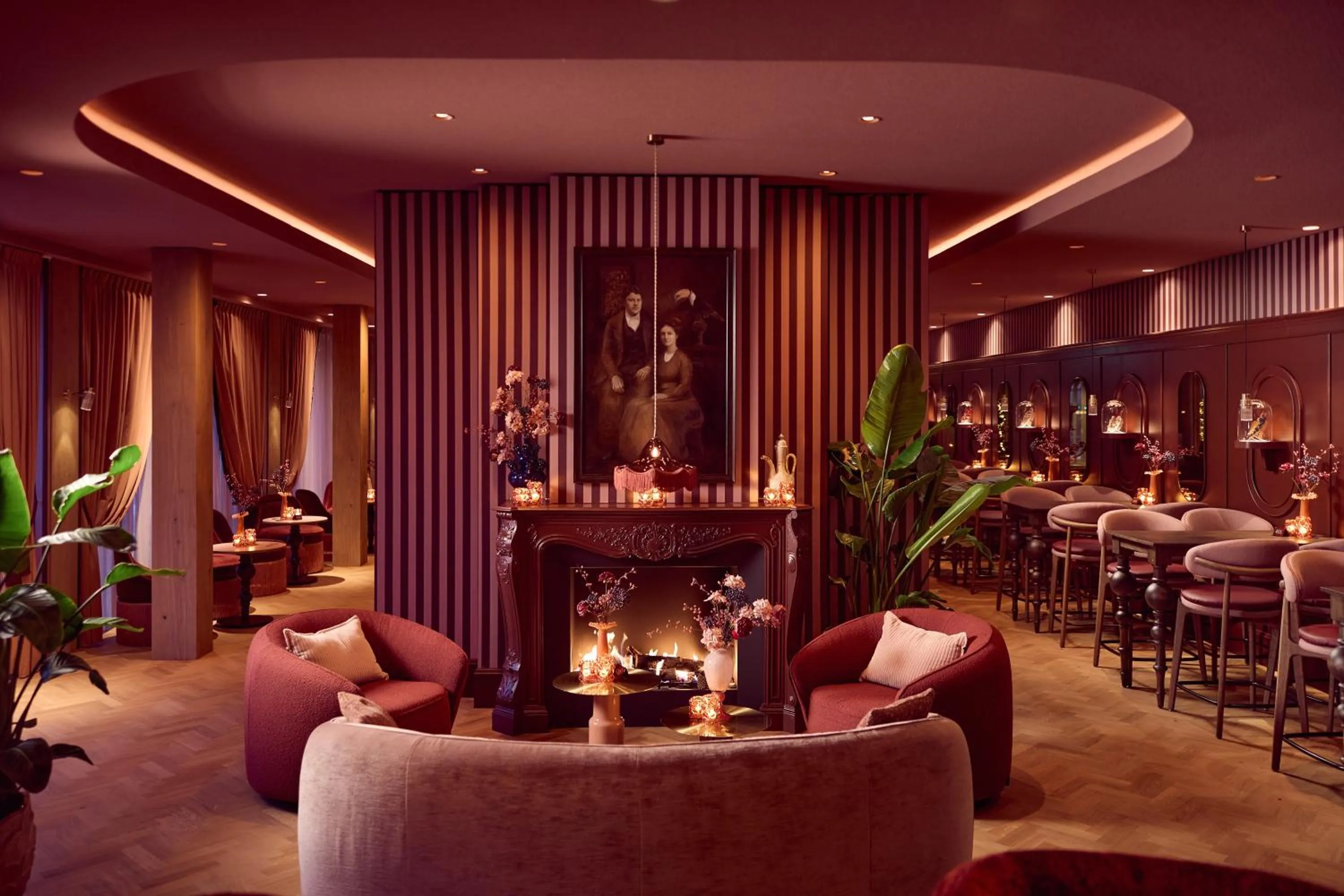 Lounge or bar in Van der Valk Hotel Volendam - Recently renovated