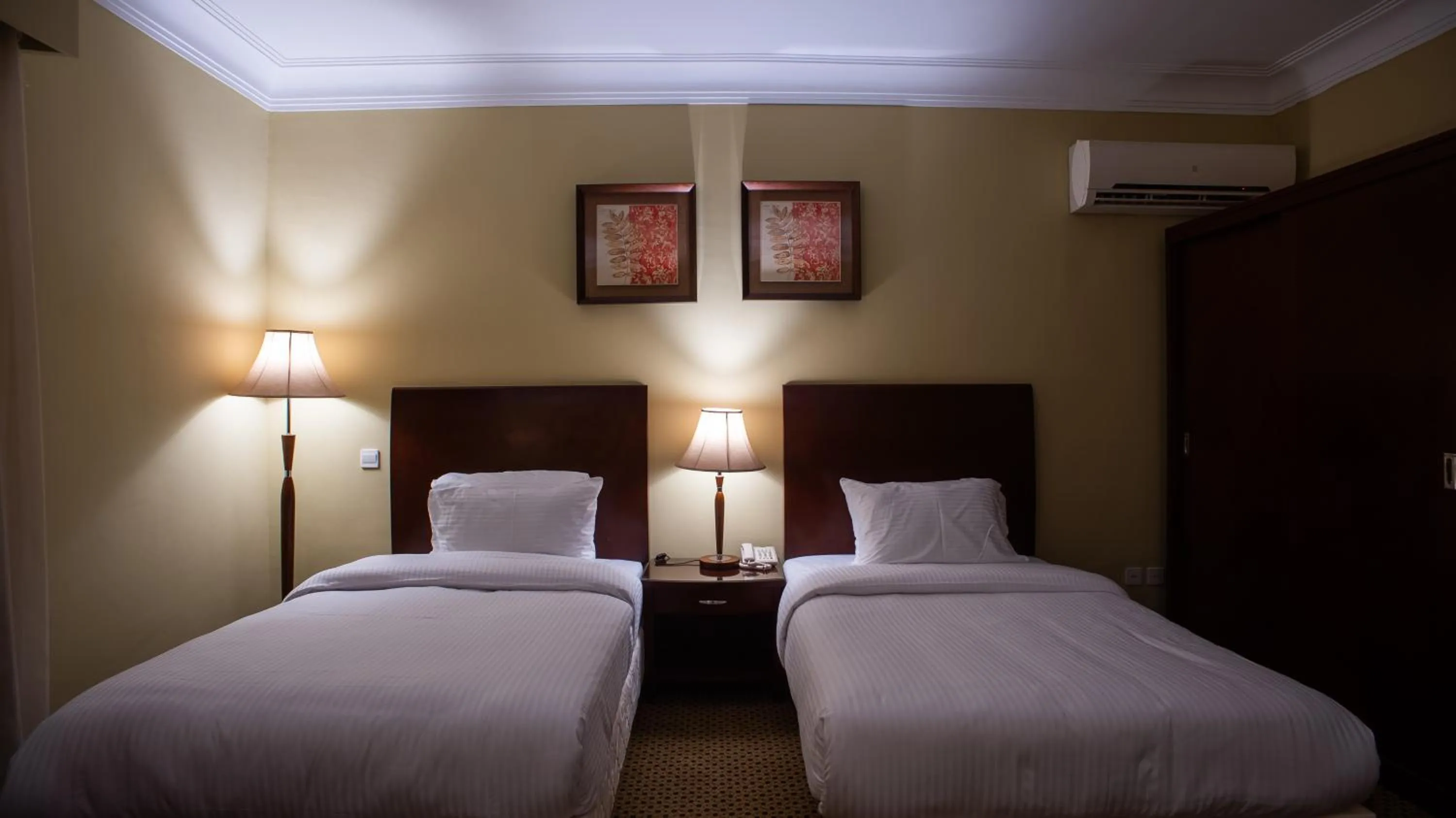 Bed in The Villa 604 Powered by look