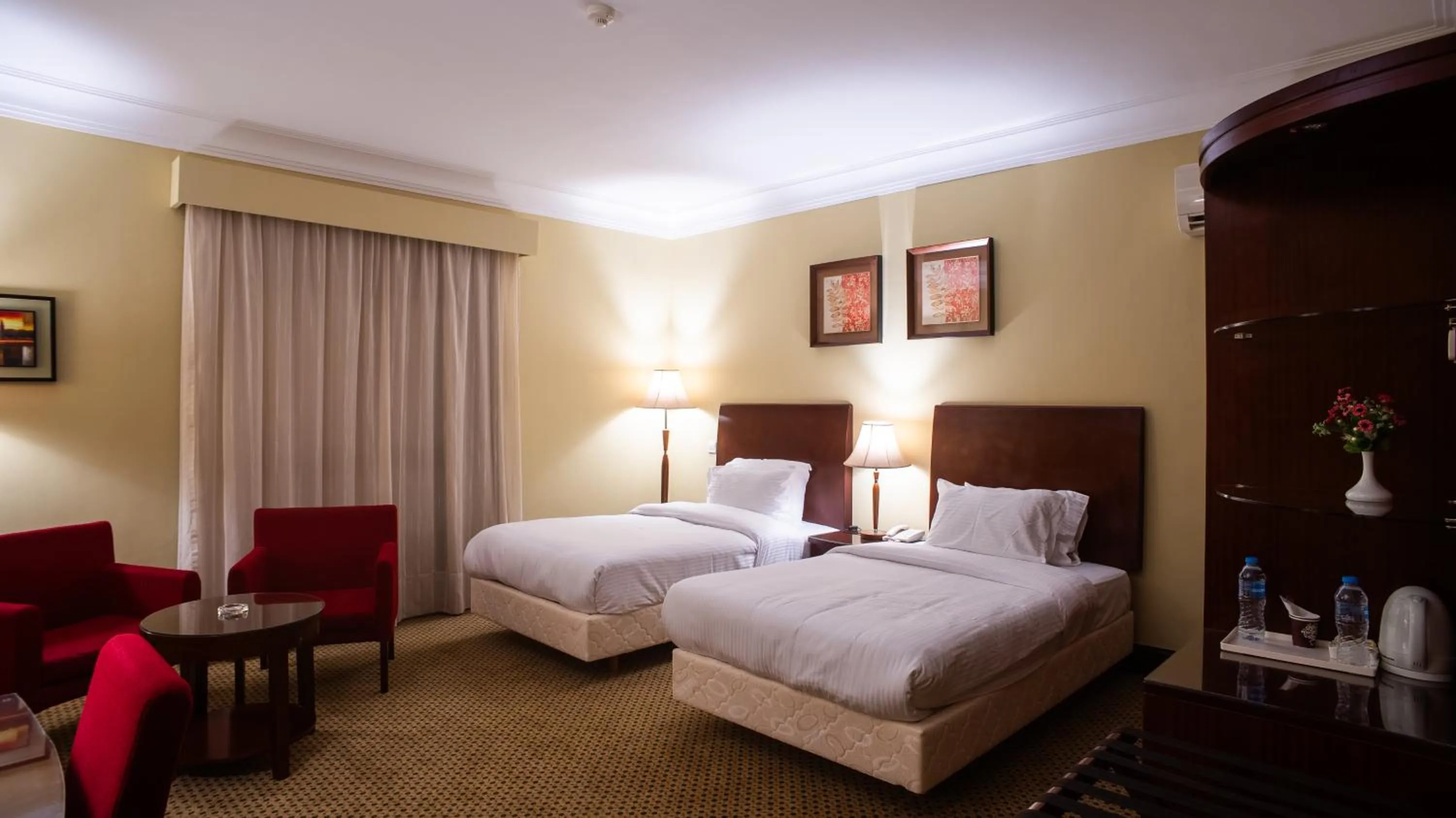 Bedroom, Bed in The Villa 604 Powered by look