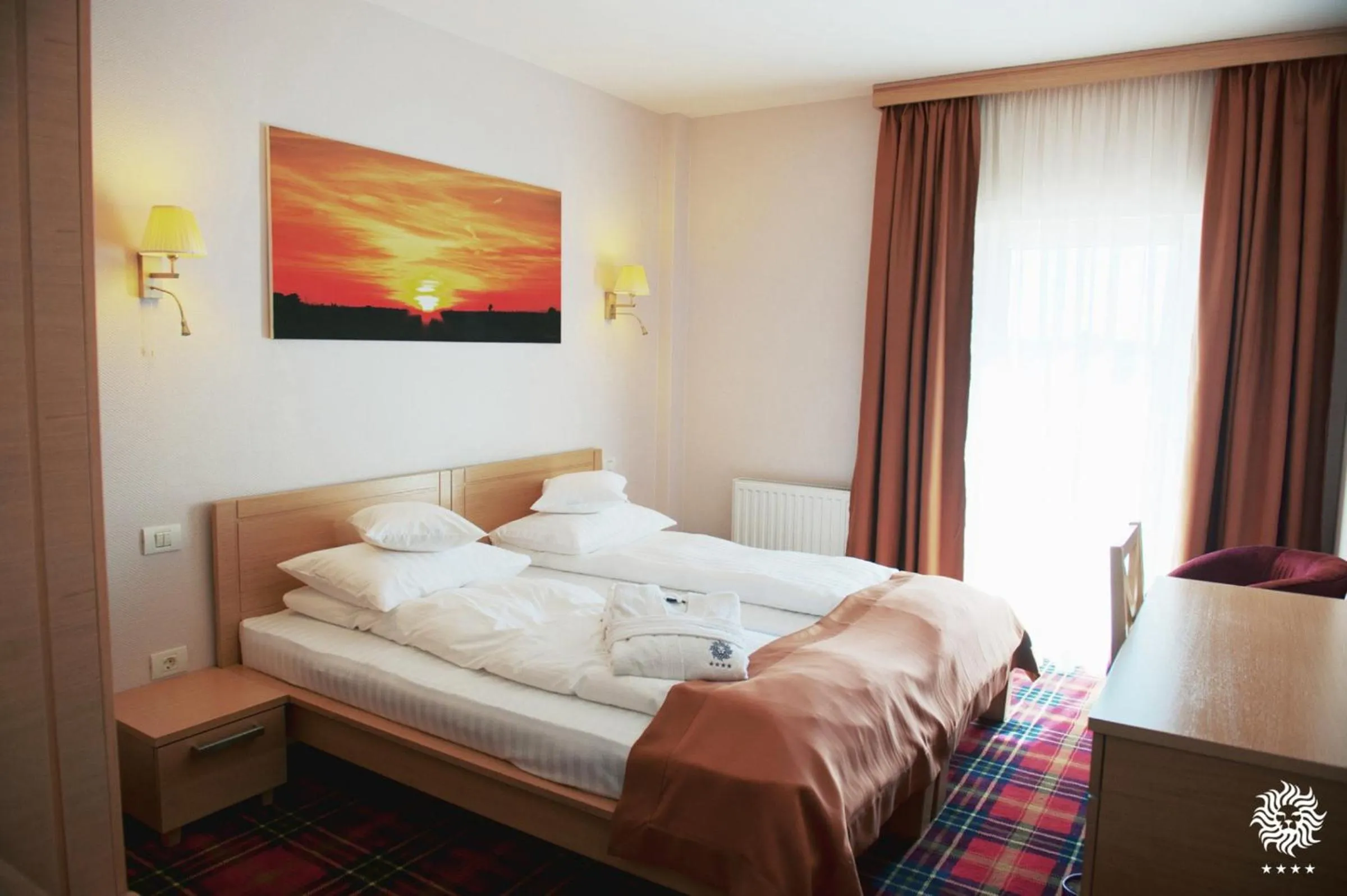 Bedroom, Bed in Hotel Leon & Spa