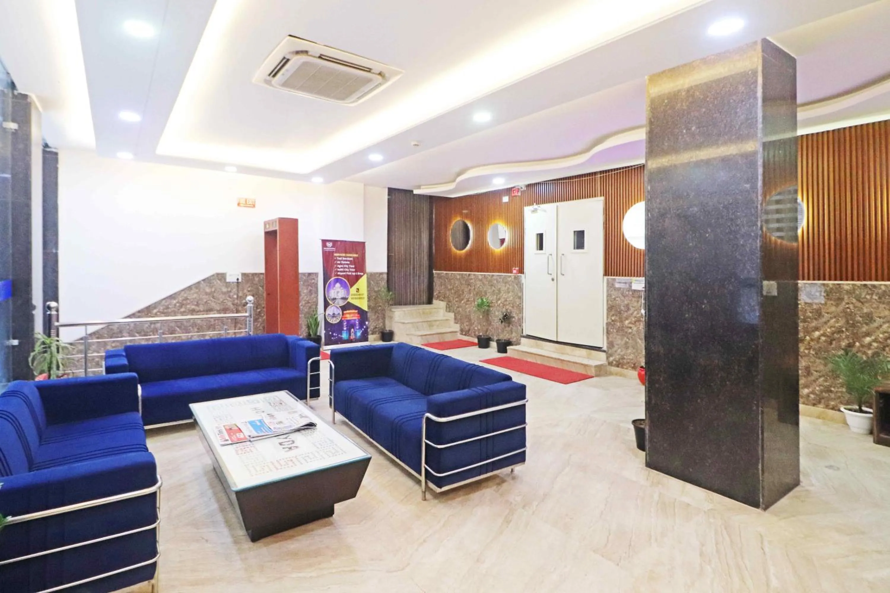 Lobby or reception in Hotel Mayda Prime Near Delhi Airport