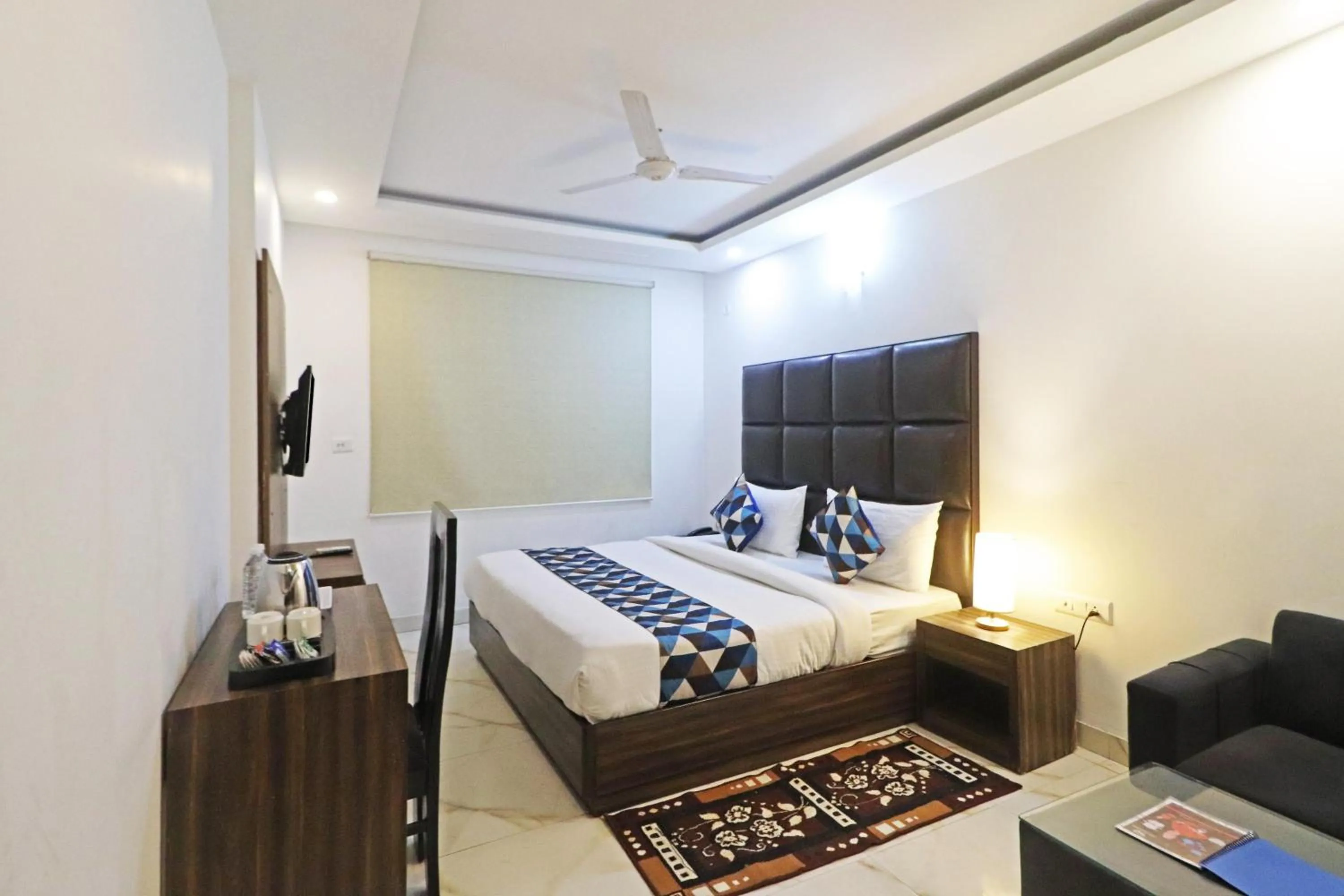 Bed in Hotel Mayda Prime Near Delhi Airport