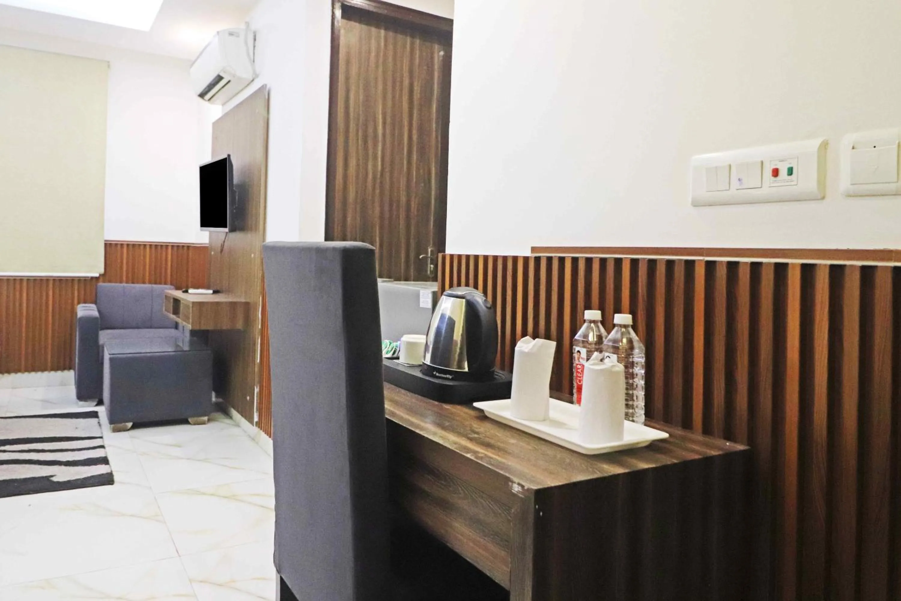 Dining area in Hotel Mayda Prime Near Delhi Airport