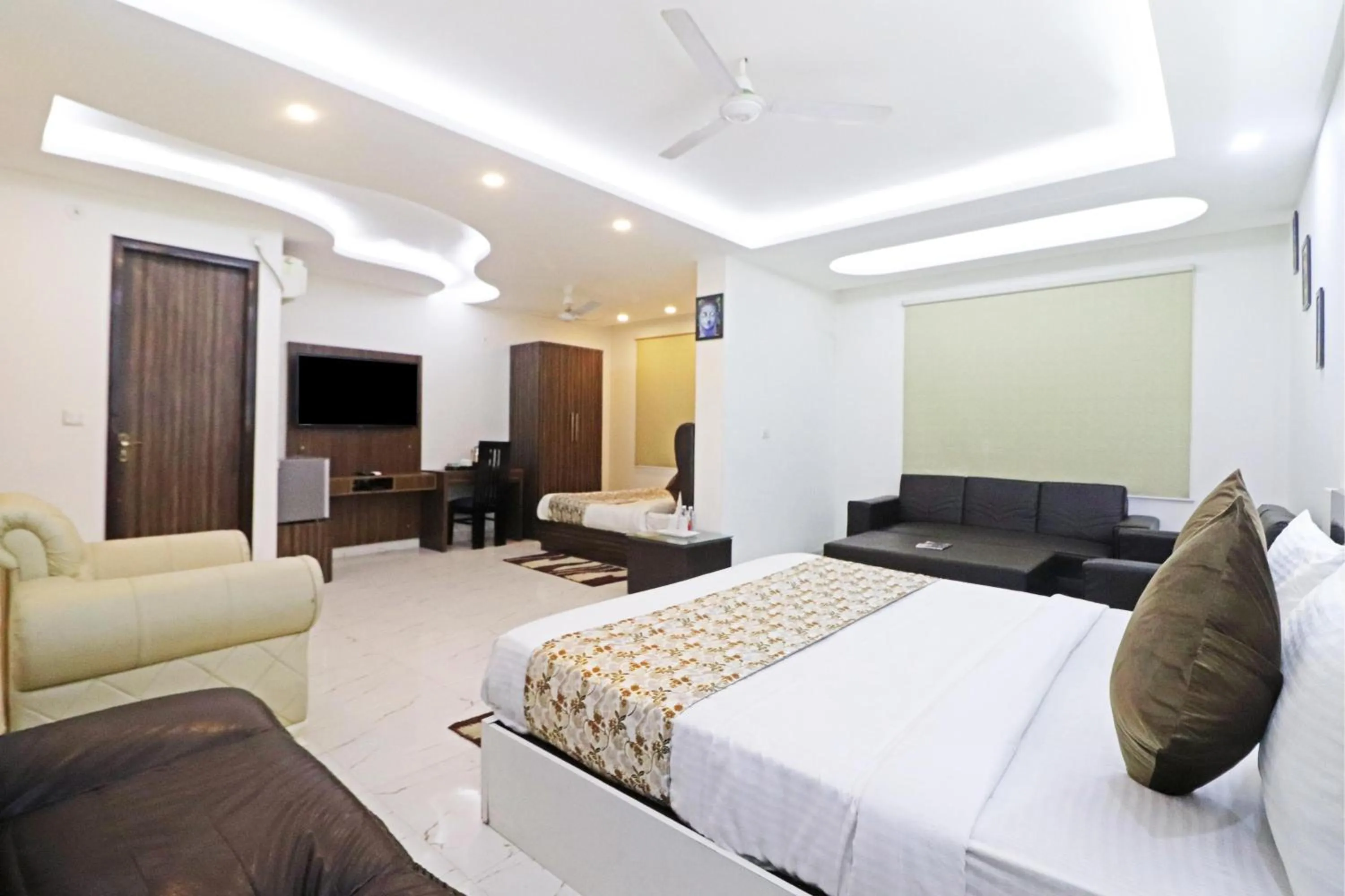 View (from property/room), Bed in Hotel Mayda Prime Near Delhi Airport