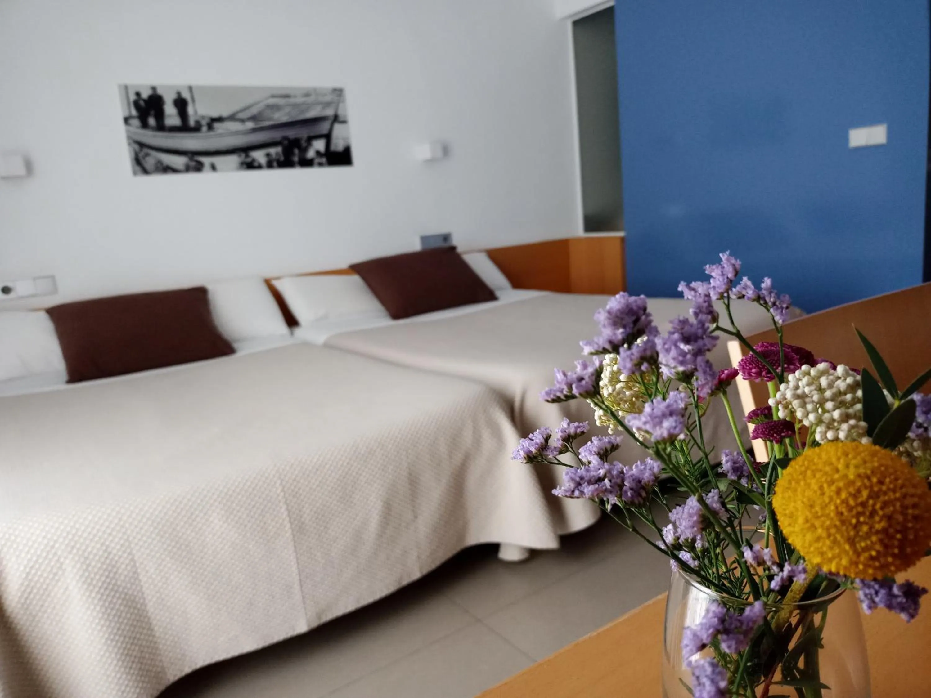 Bed in Hotel Alboran