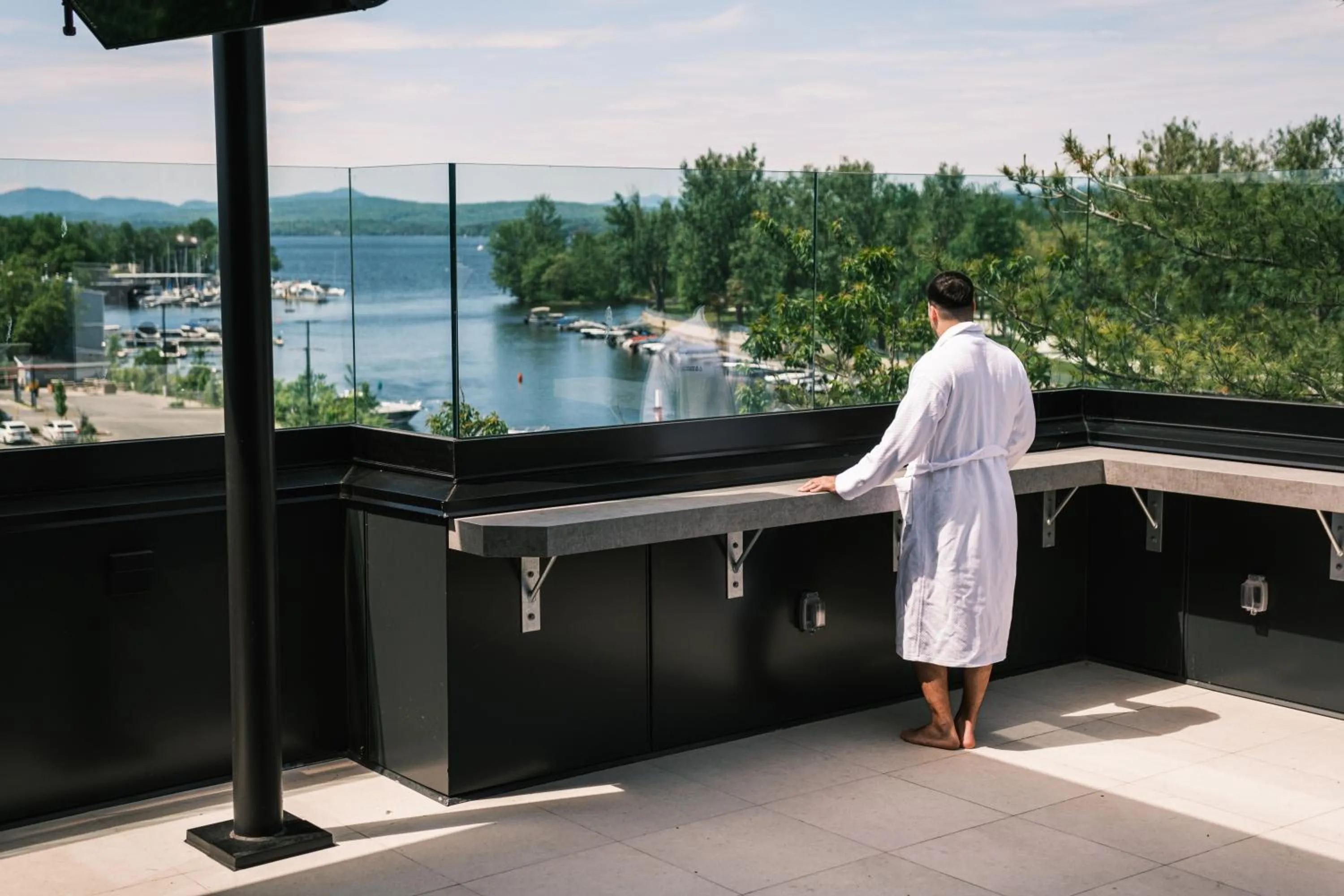 Balcony/Terrace in Hôtel Expérience - Quartier Des Marinas