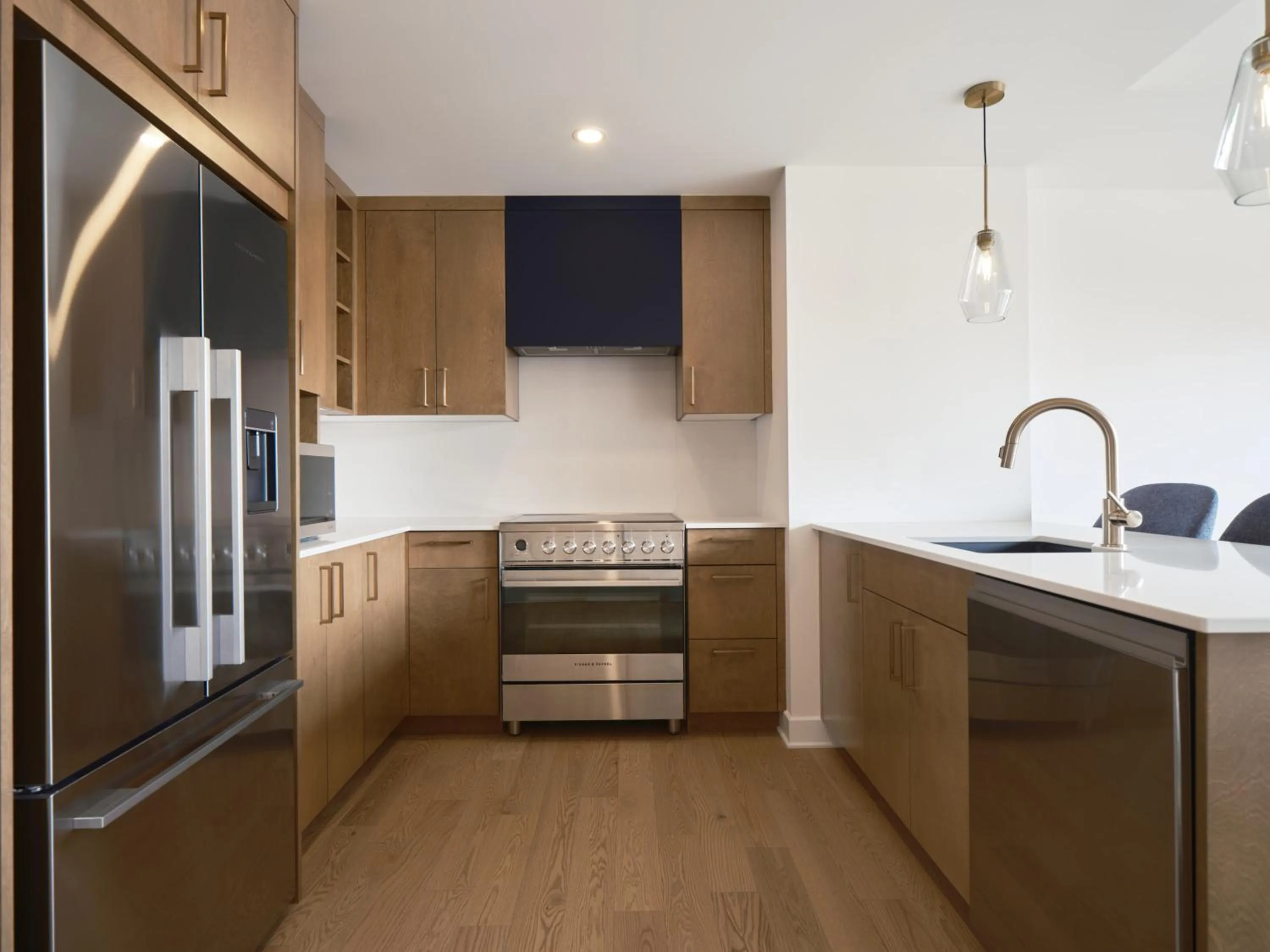 Kitchen or kitchenette in Hôtel Expérience - Quartier Des Marinas