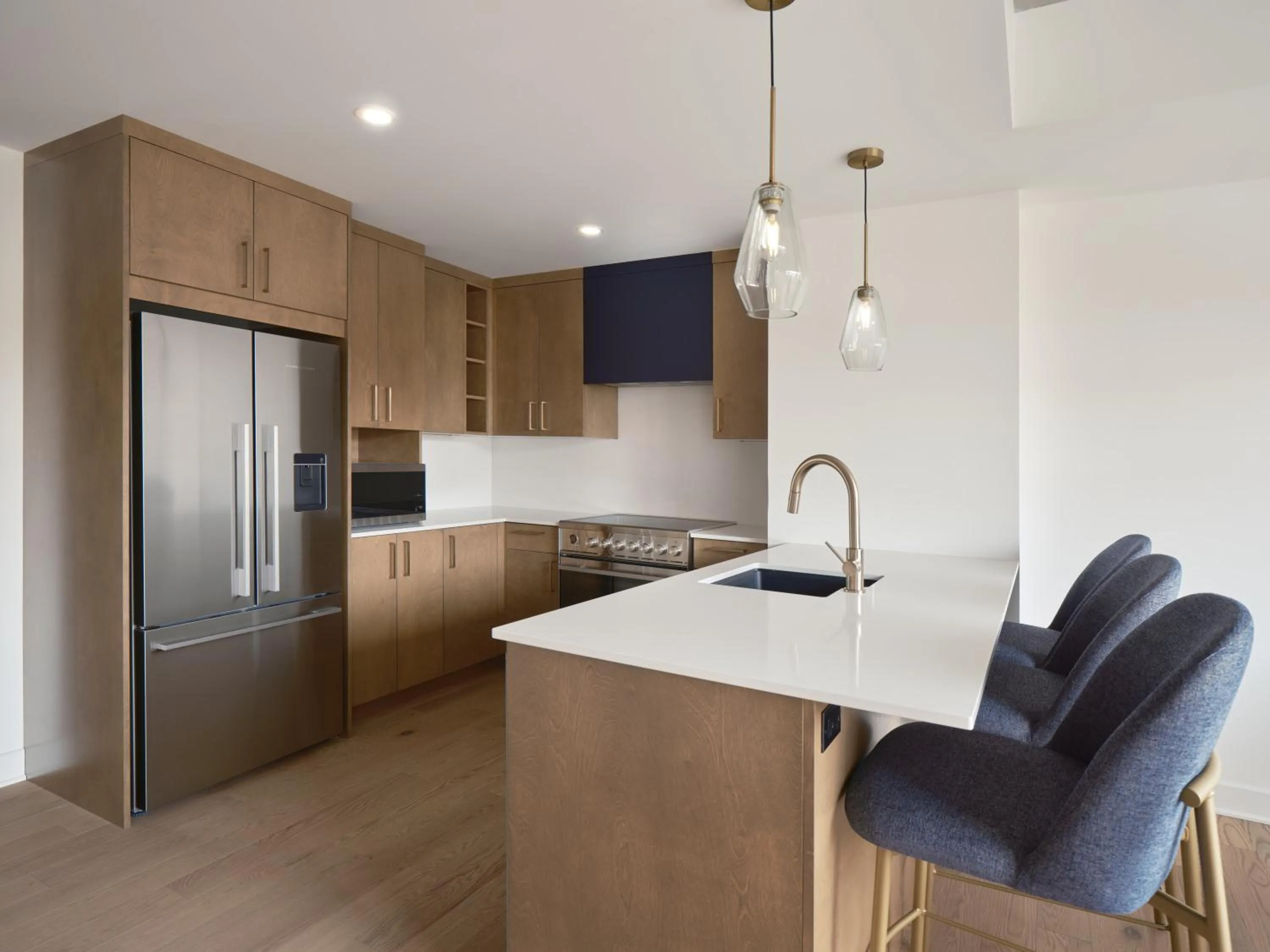 Kitchen or kitchenette in Hôtel Expérience - Quartier Des Marinas