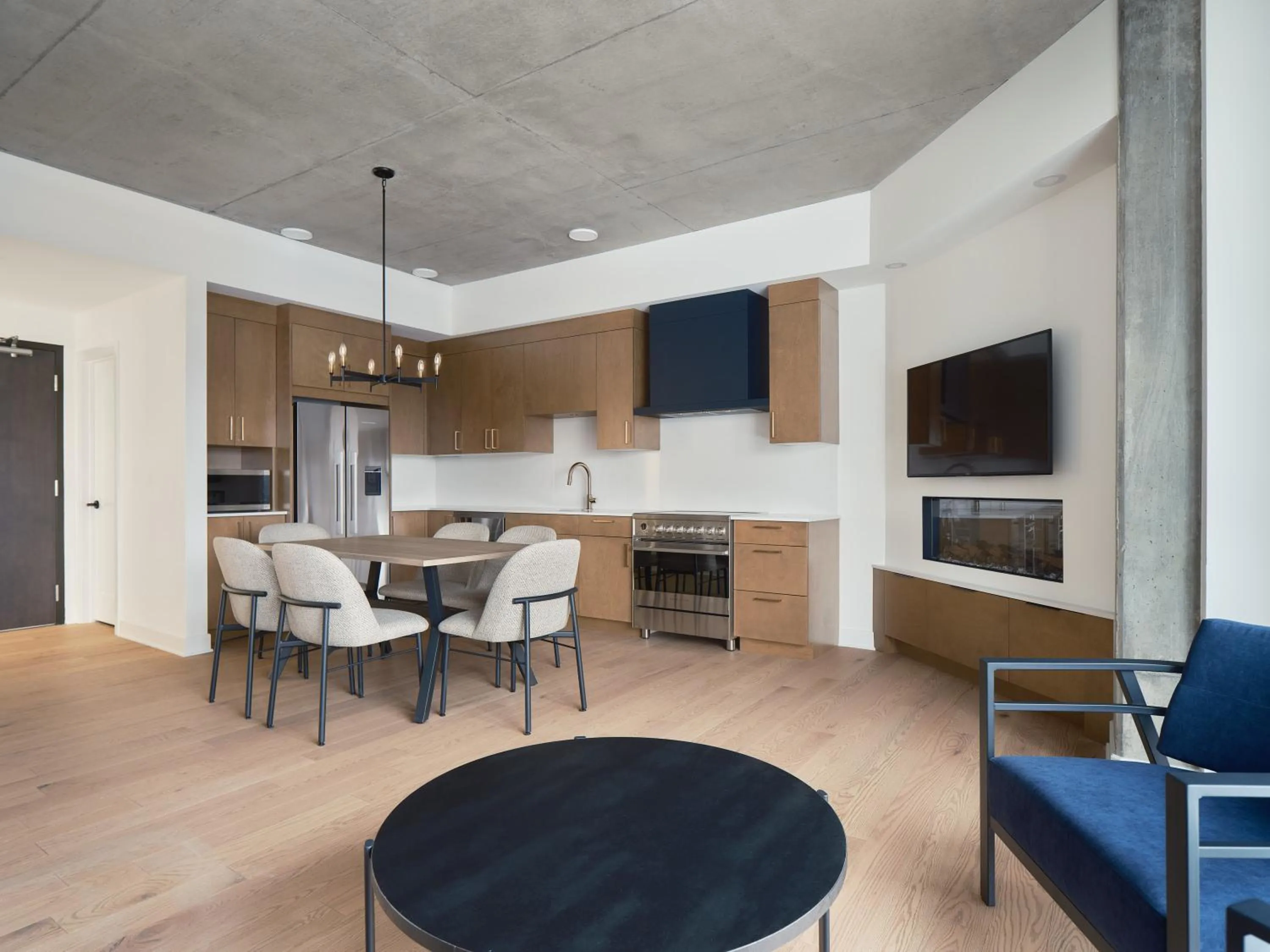 Meals in Hôtel Expérience - Quartier Des Marinas