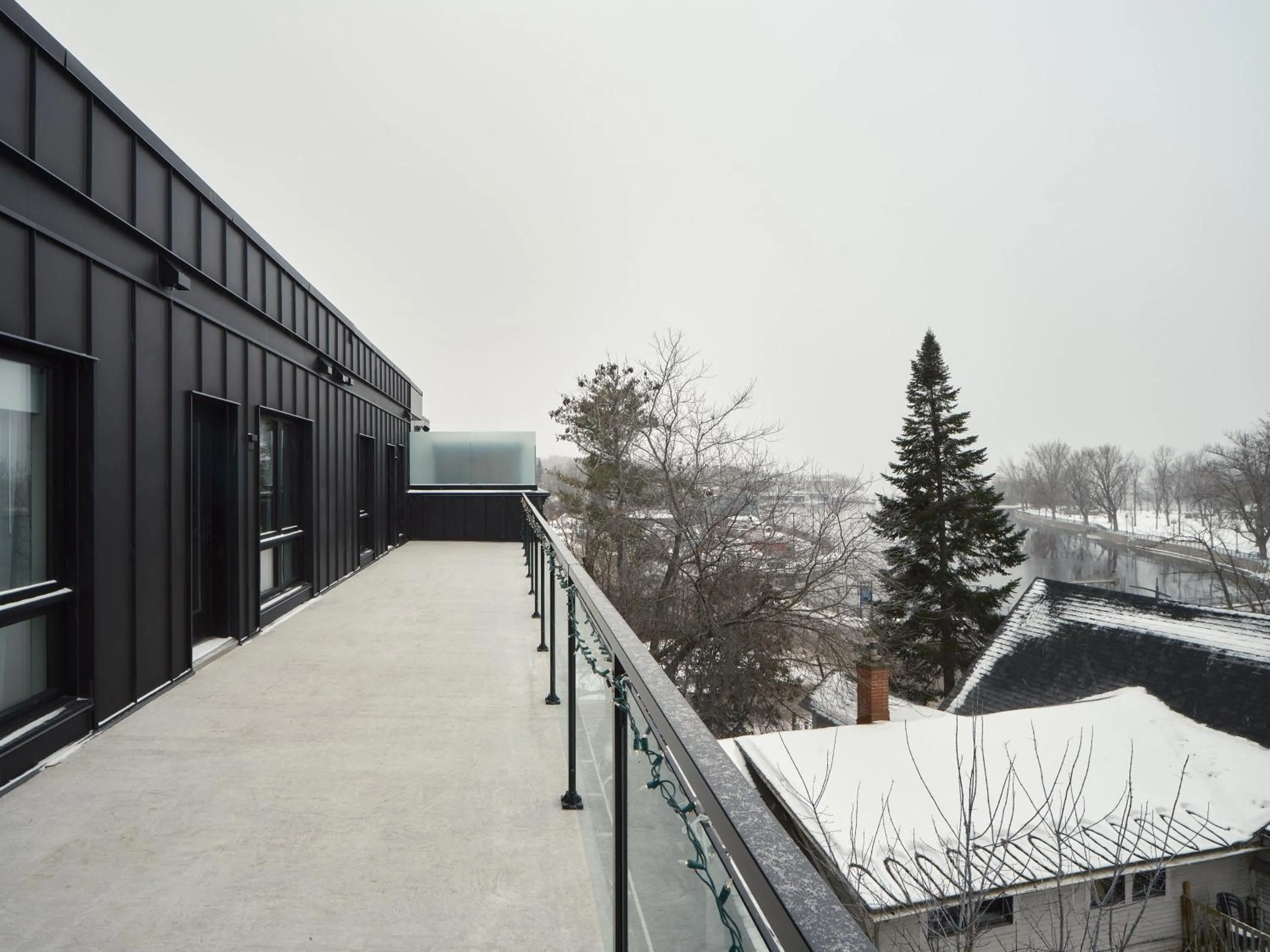 Winter in Hôtel Expérience - Quartier Des Marinas