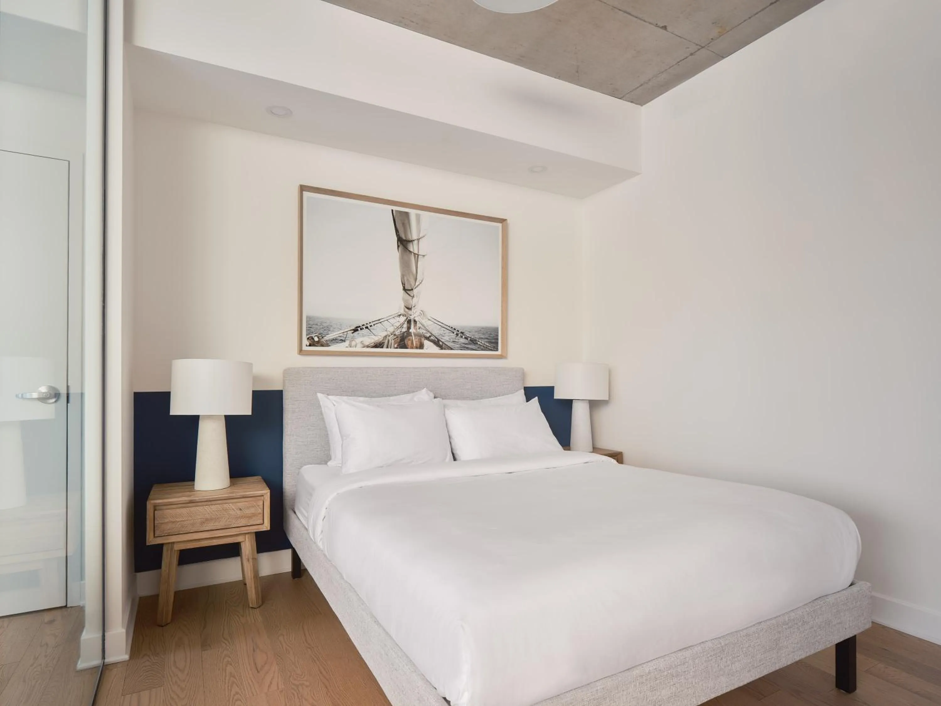 Bed in Hôtel Expérience - Quartier Des Marinas