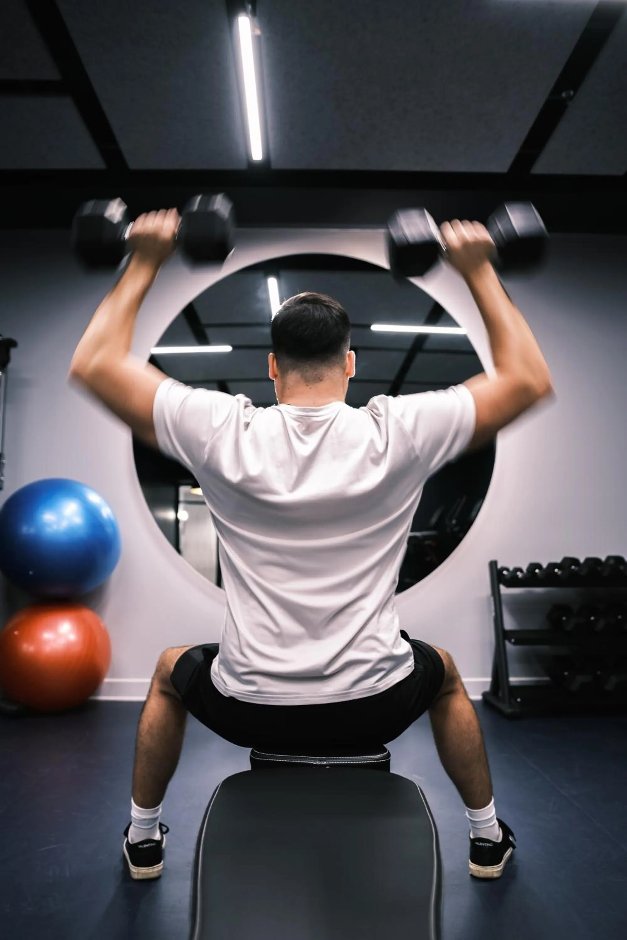 Fitness centre/facilities in Hôtel Expérience - Quartier Des Marinas