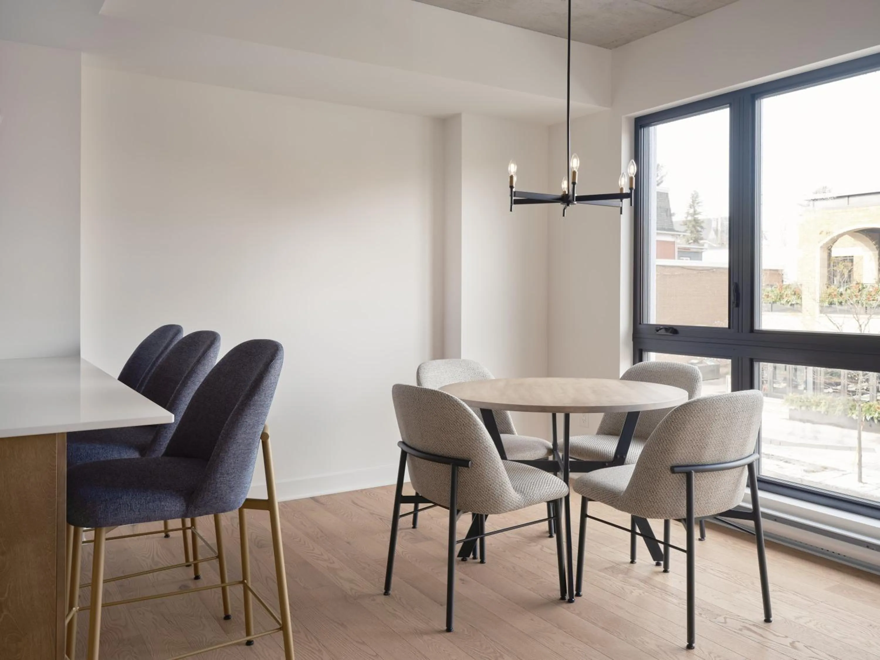 Dining area in Hôtel Expérience - Quartier Des Marinas