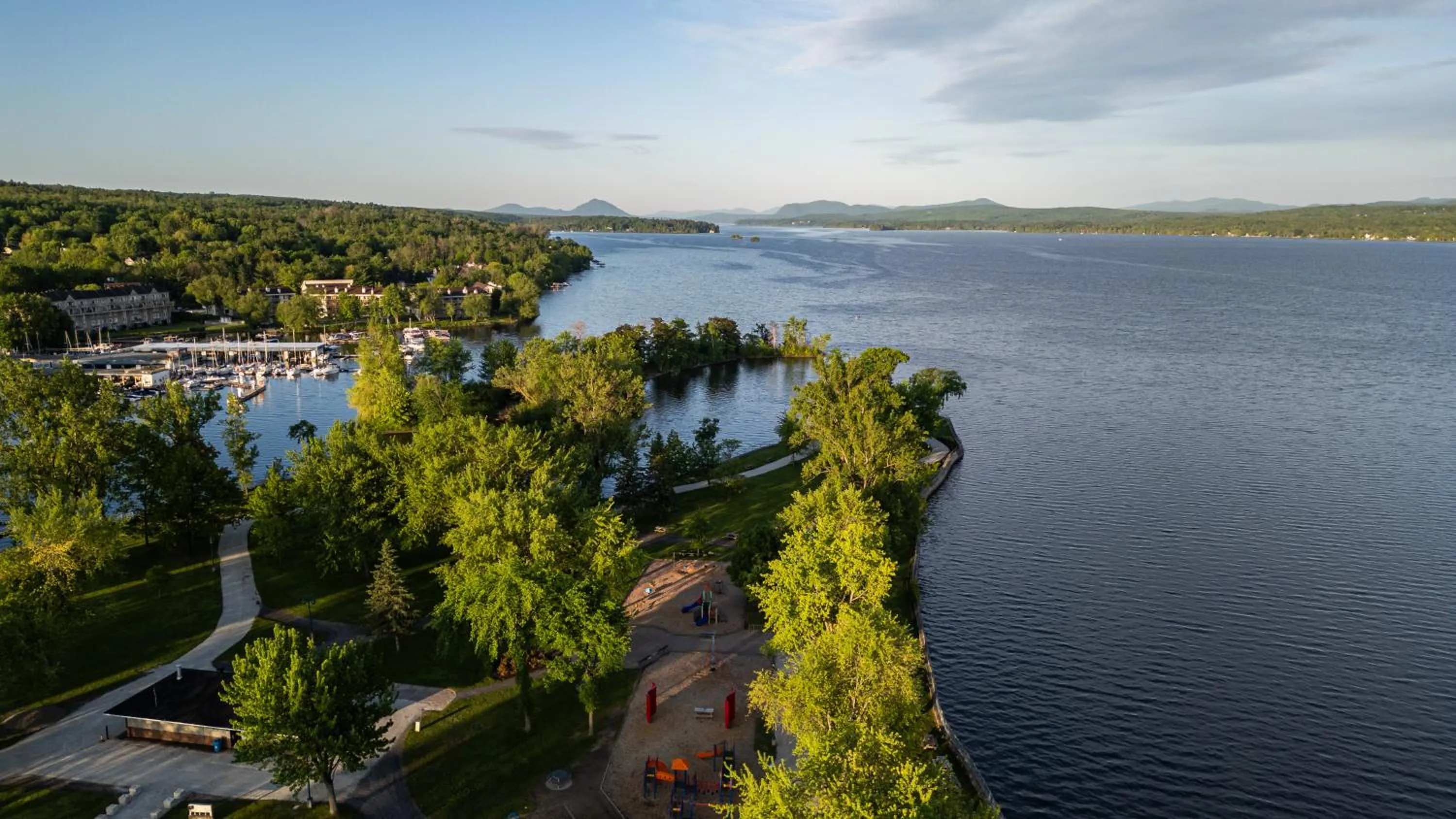 Nearby landmark in Hôtel Expérience - Quartier Des Marinas