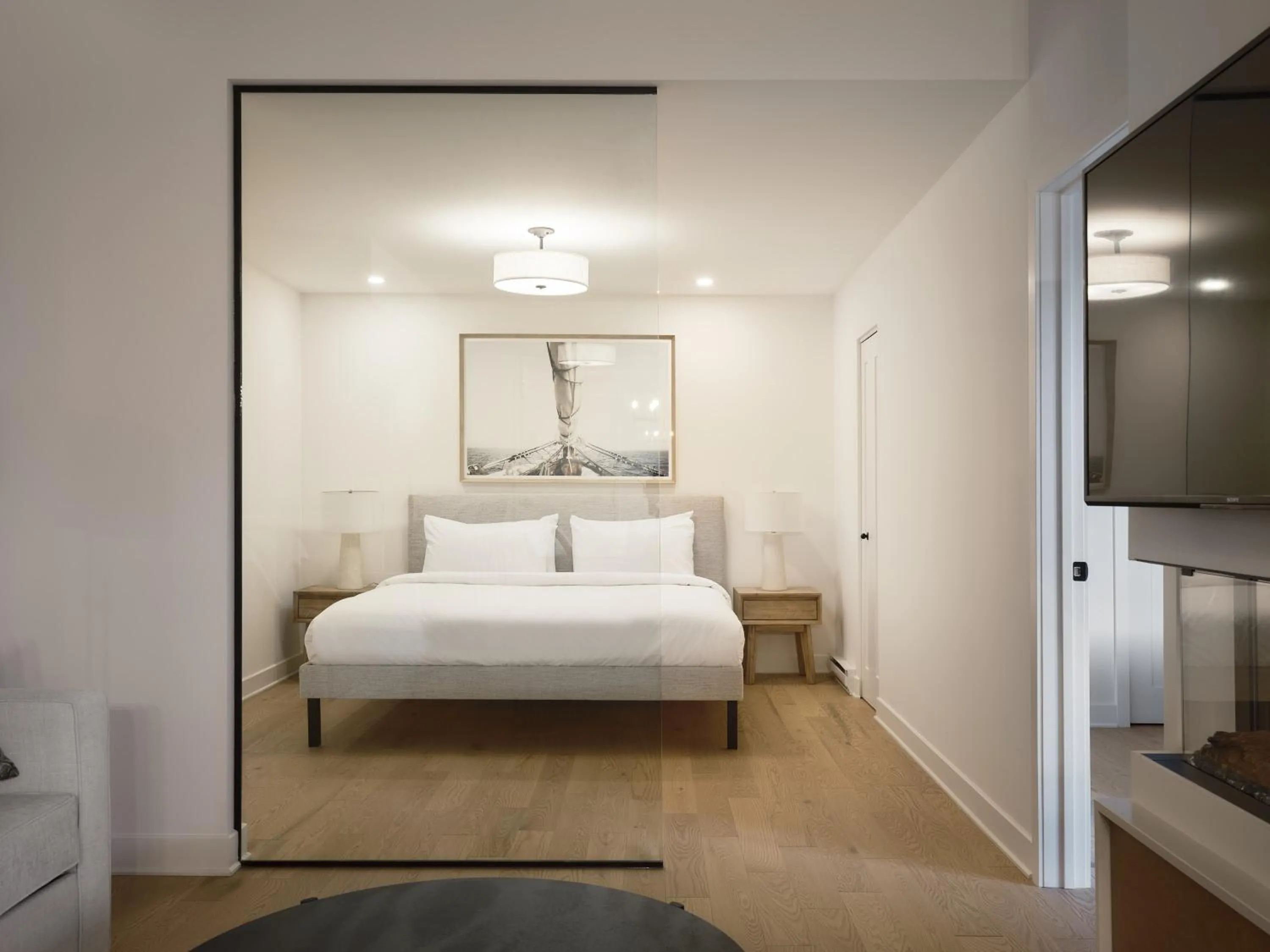 Bed in Hôtel Expérience - Quartier Des Marinas