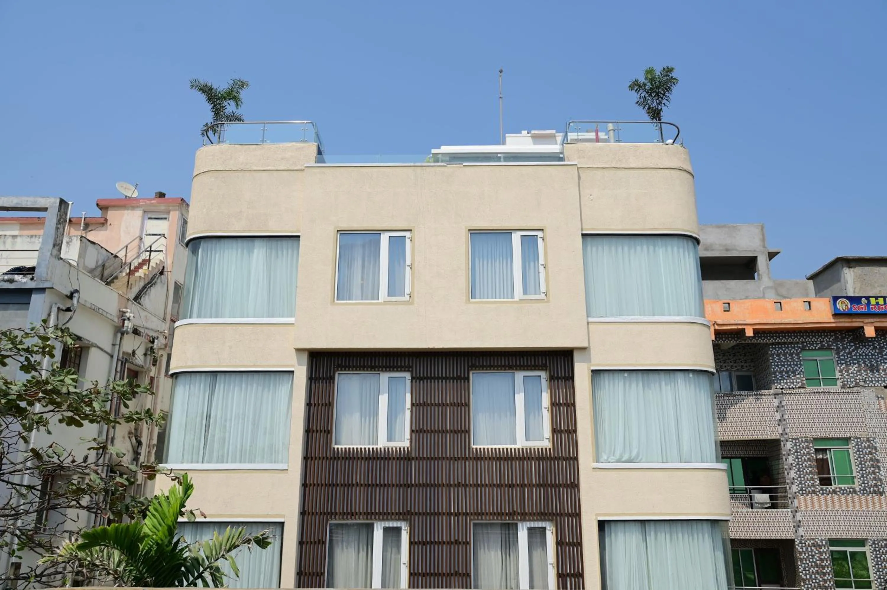 Property building in Pipul Ocean View Resort
