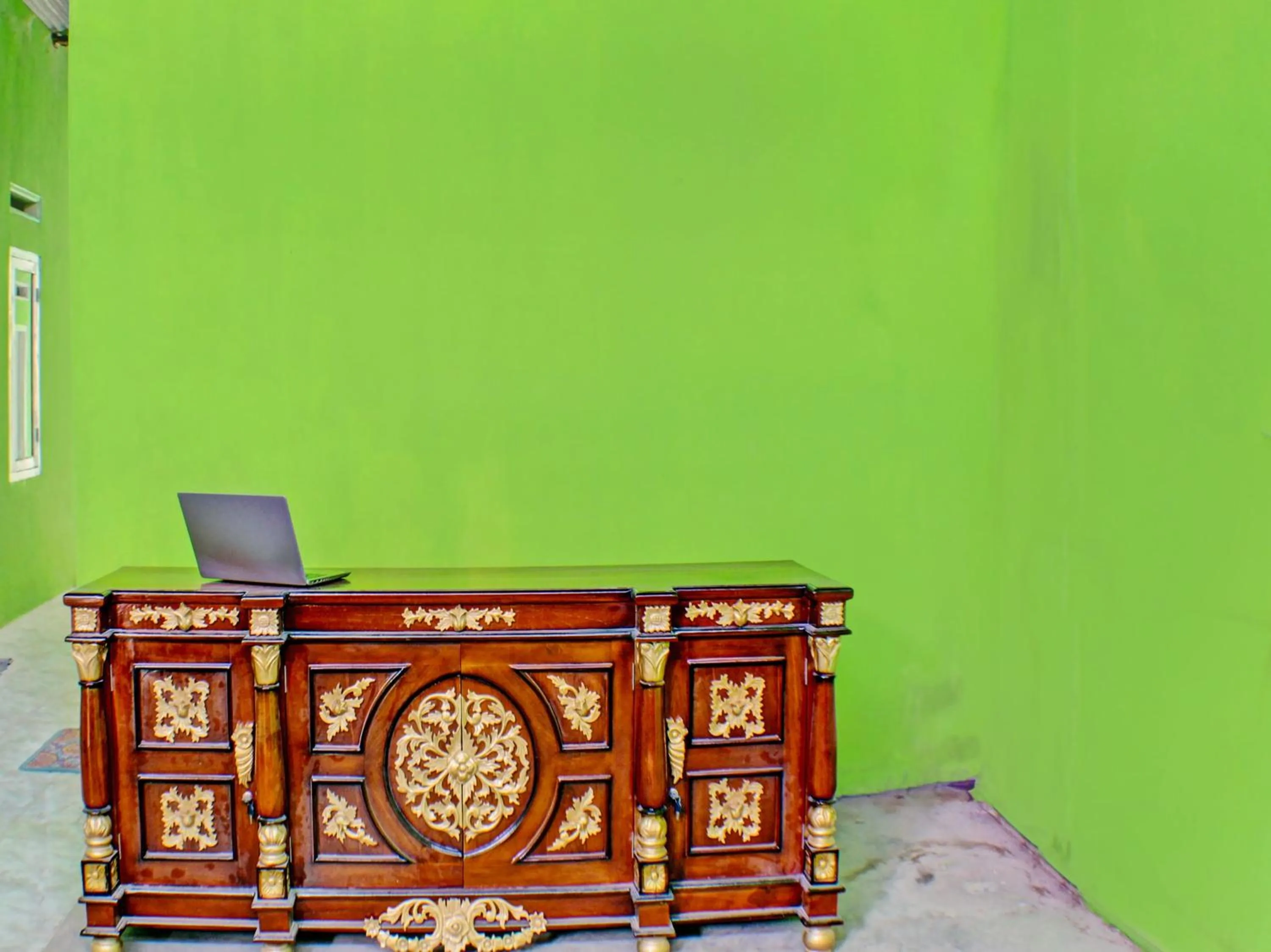 Lobby or reception in Hotel O Homestay Kamar Hijau Syariah